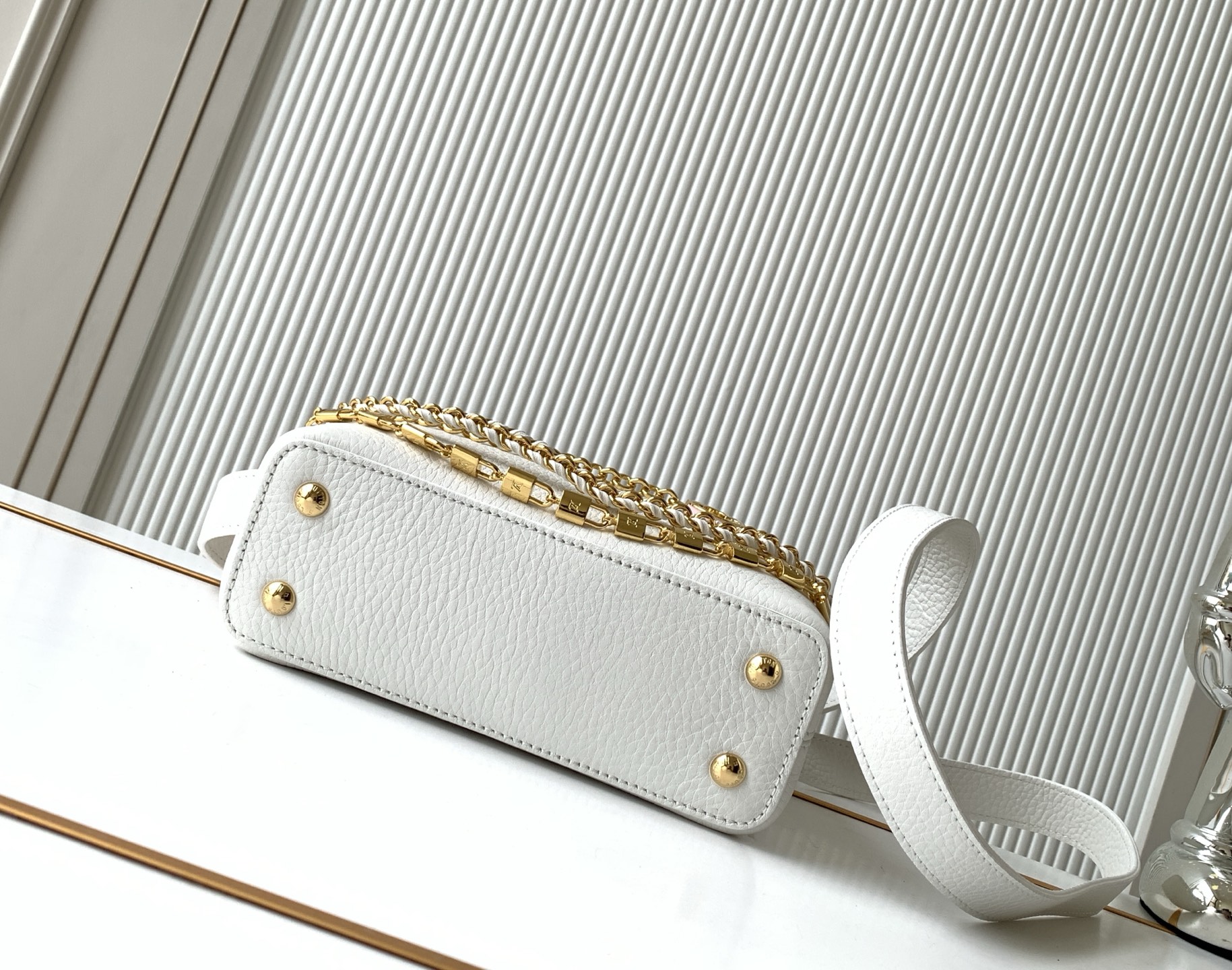 Capucines BB Handbag - Image 4