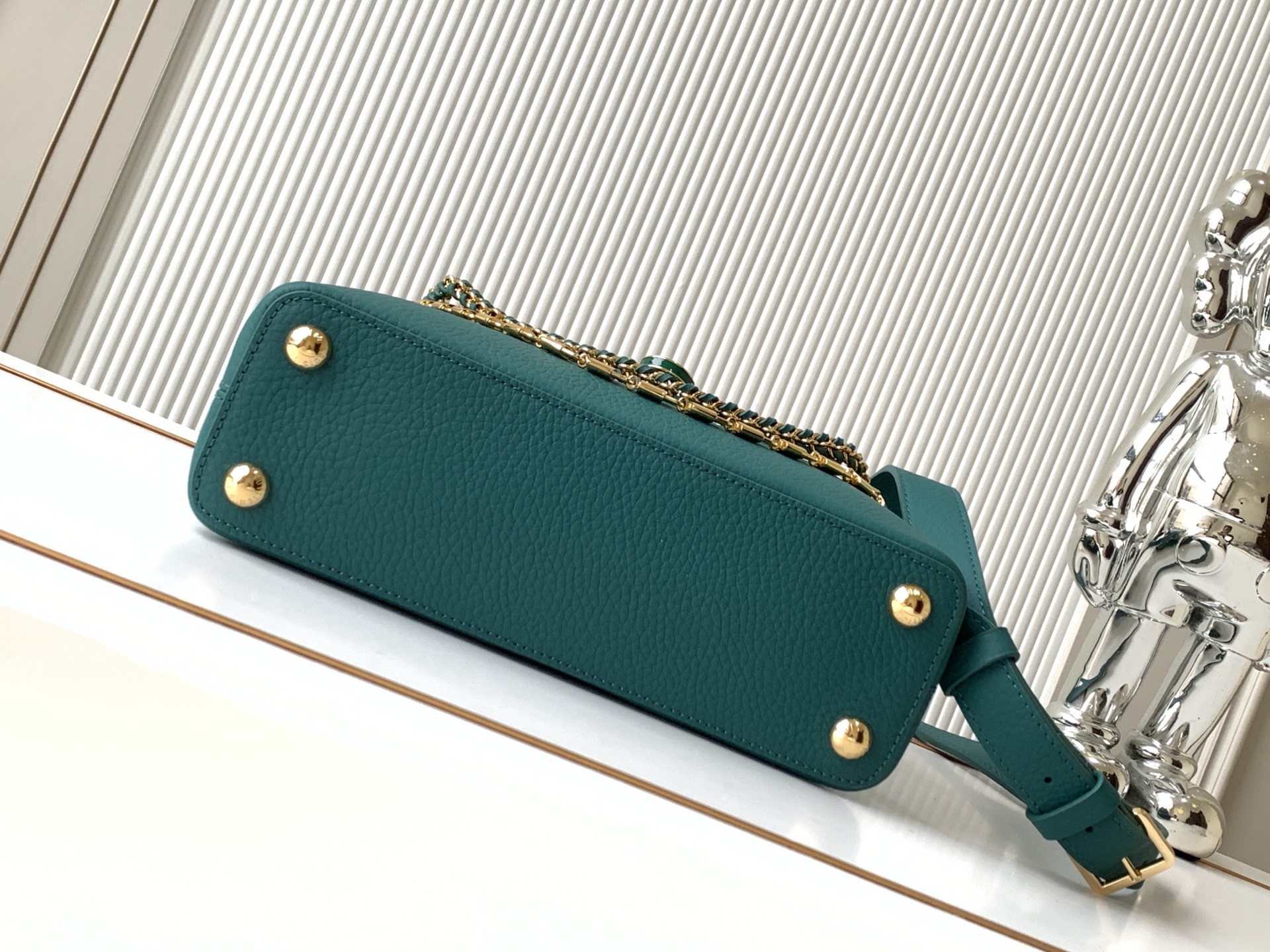 Louis Vuitton Capucines BB Trilogy Leather Handbag - Image 4