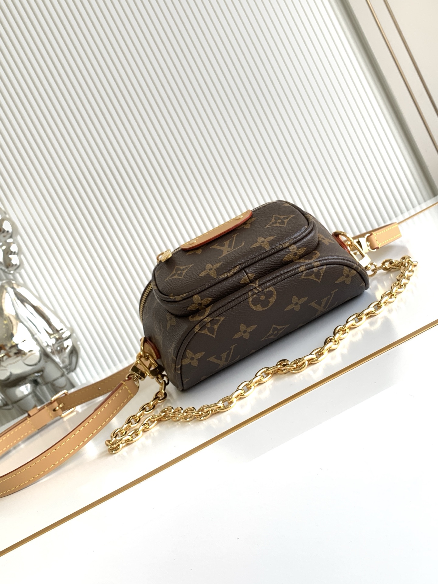 Louis Vuitton Mini Bumbag M82335 Monogram Coated Canvas Belt Bag - Image 4