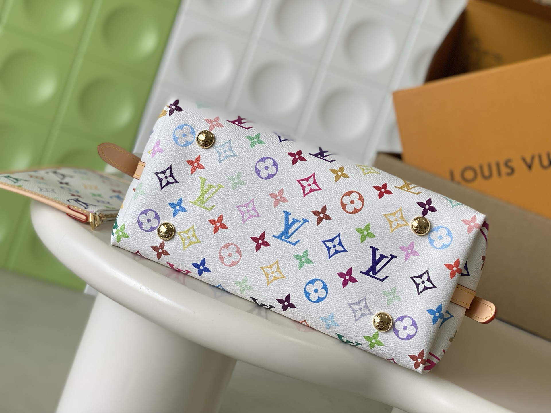 Louis Vuitton CarryAll Small Monogram Canvas Crossbody Bag M13661 - Image 4