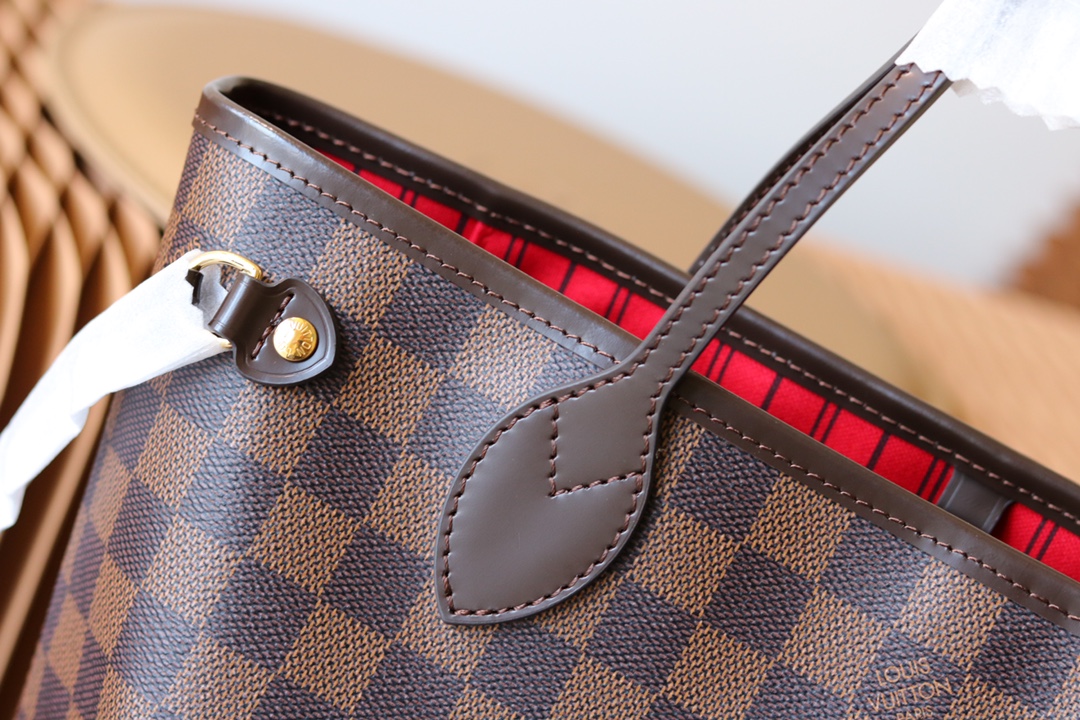 Louis Vuitton Neverfull Small Tote Bag in Damier Azur Canvas - Image 4