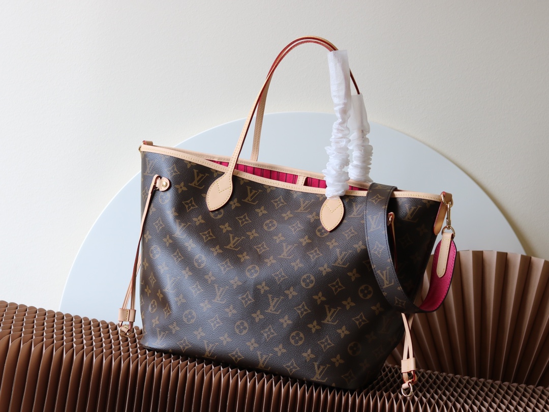 Louis Vuitton Neverfull MM Tote Bag in Damier Azur Canvas - Image 4