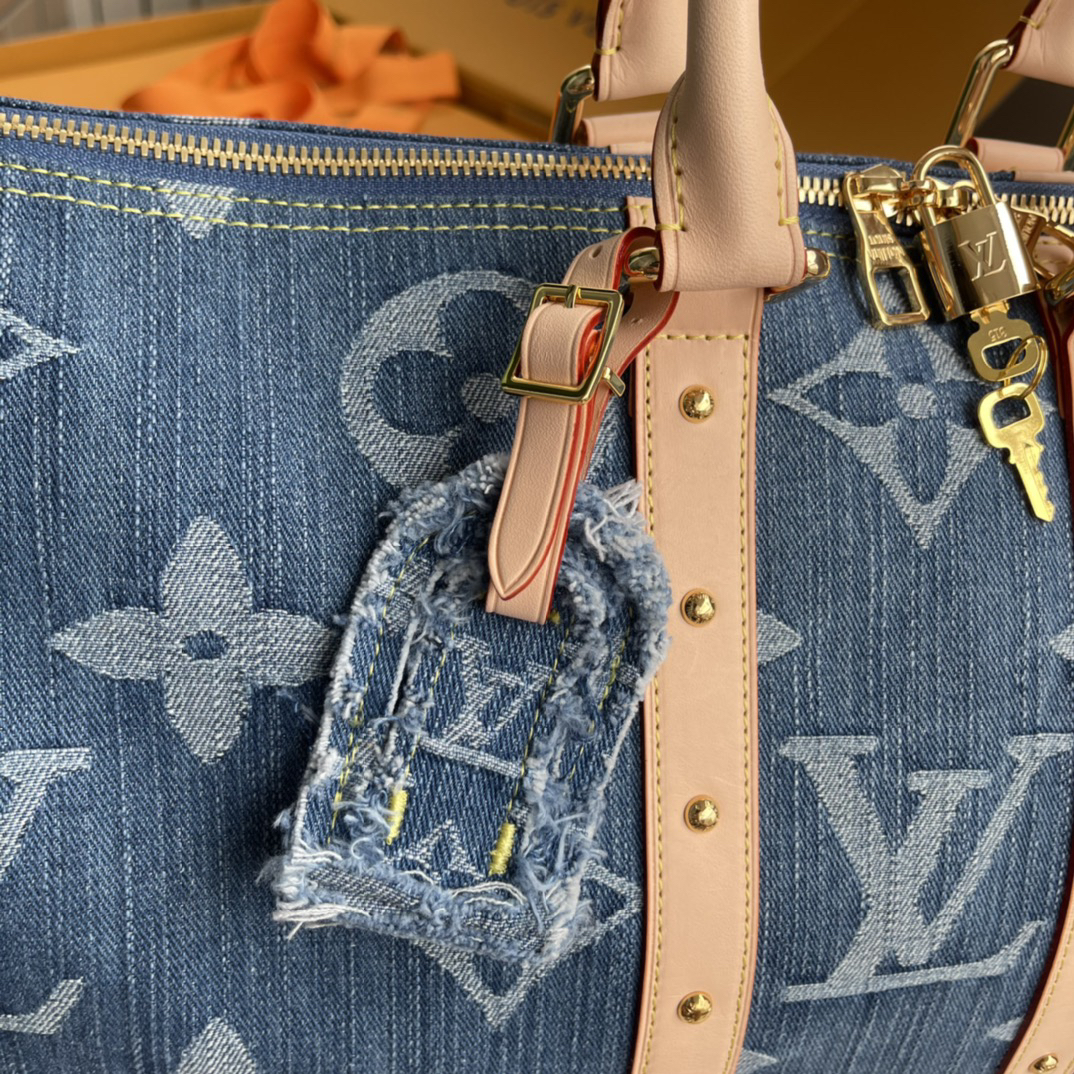 Keepall Bandoulière Travel Bag in Monogram Denim - Image 4