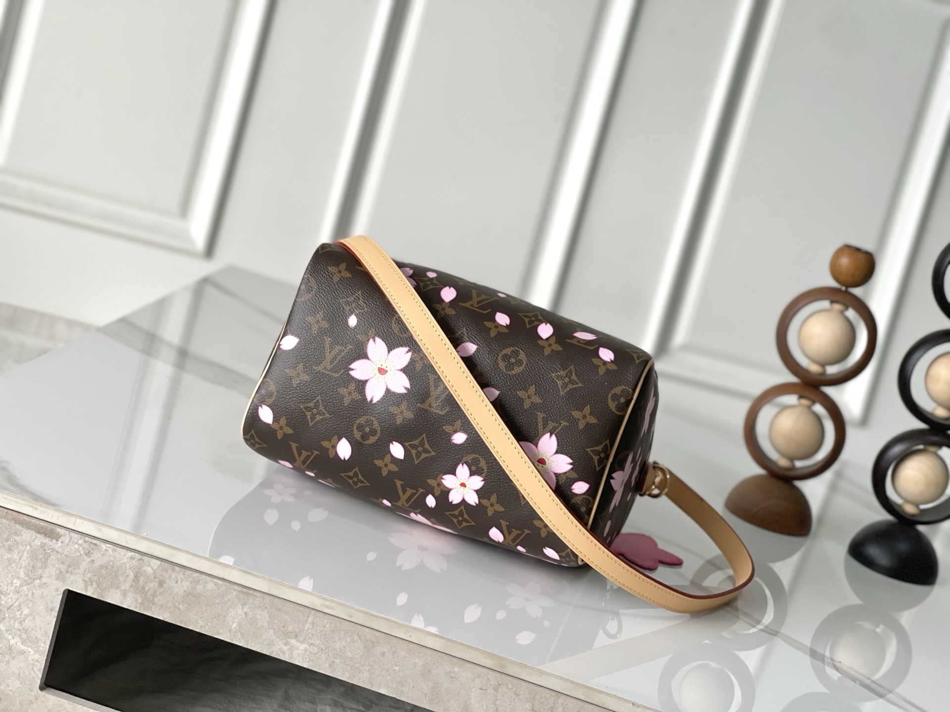 Louis Vuitton x Takashi Murakami Speedy Bandoulière 25 Handbag, Cherry Blossom Monogram, M14174 - Image 4