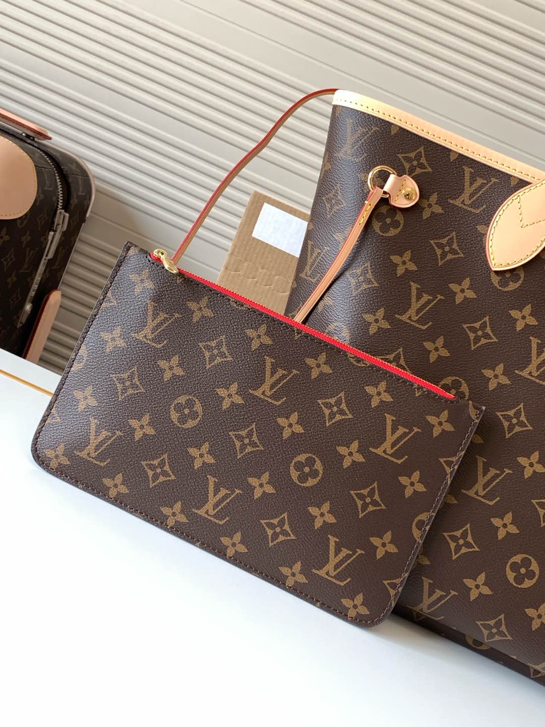 Neverfull MM Monogram Tote Bag - Image 4