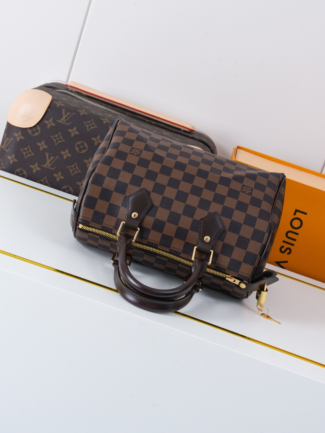 Louis Vuitton Speedy Bandouliere 25 Monogram Canvas Handbag - Image 4