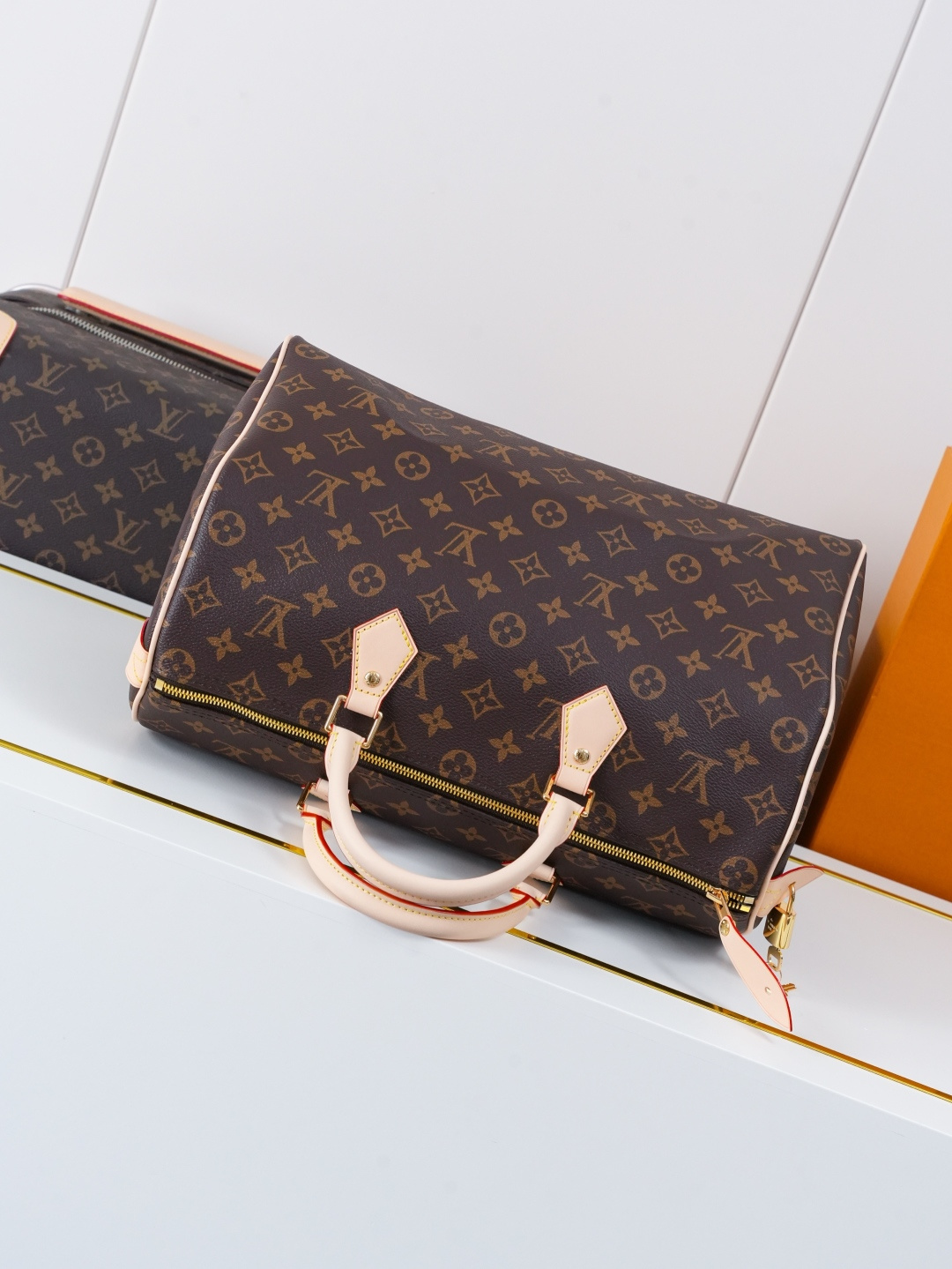 Louis Vuitton Speedy Bandoulière 35 Handbag in Damier Ebene - Image 4