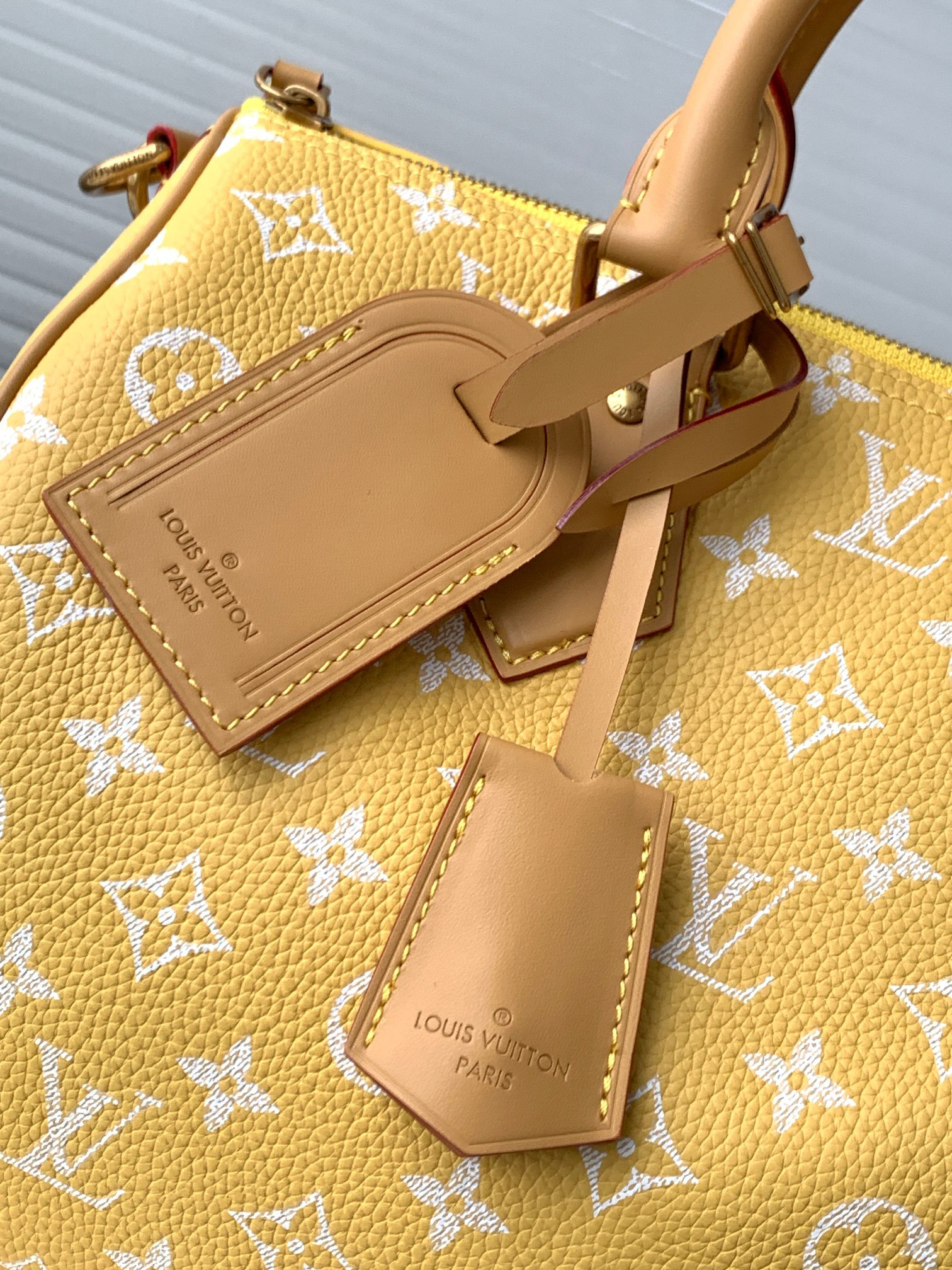 Louis Vuitton Speedy P9 Bandoulière 30 Handbag in Yellow - Image 4