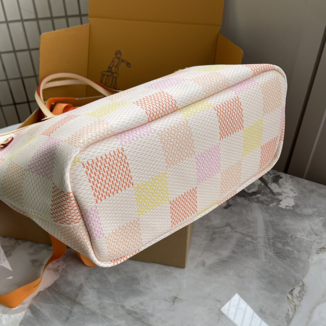 Louis Vuitton Neverfull MM Damier Giant Tote Bag - Image 4