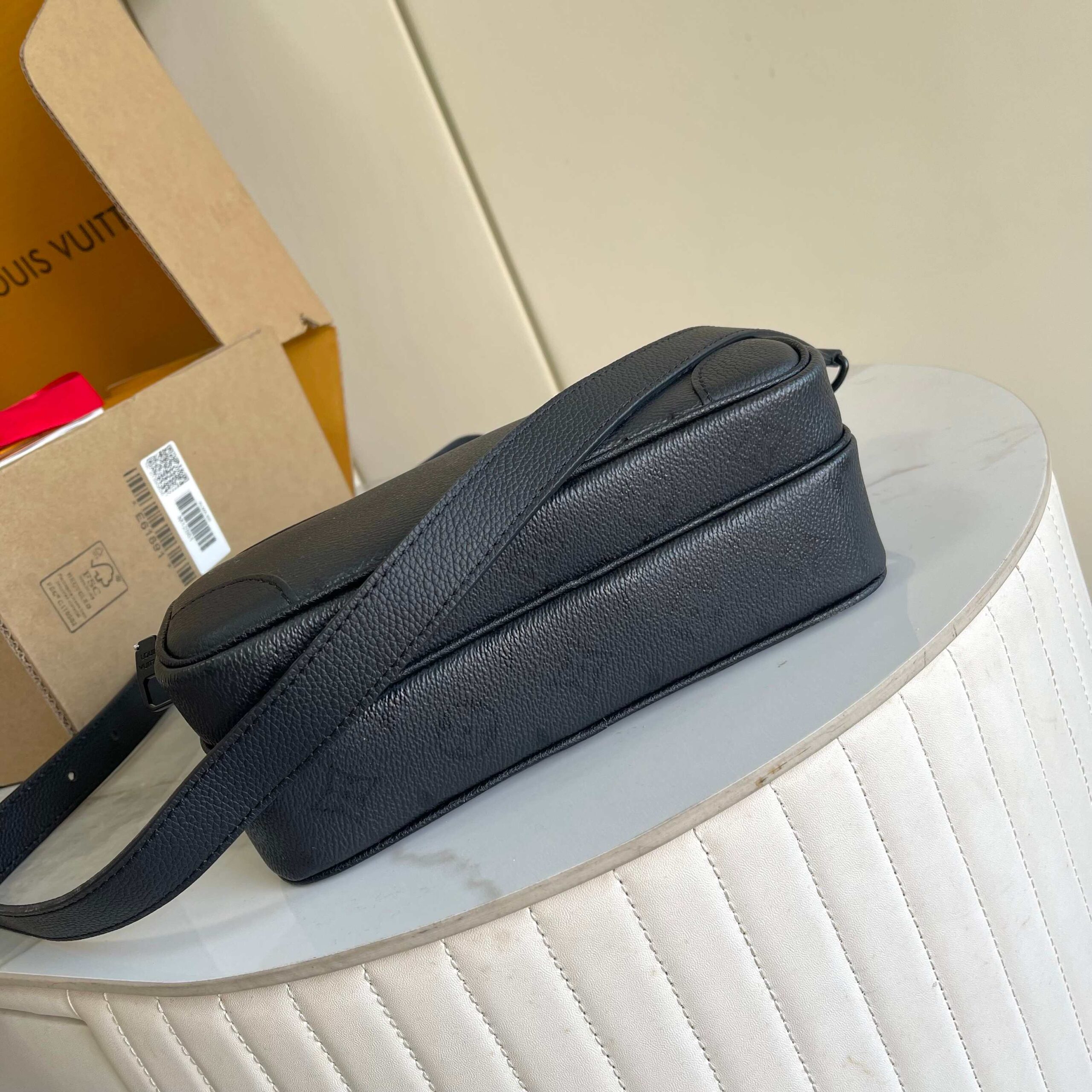 Louis Vuitton Nil Crossbody Bag in Monogram Midnight Canvas - Image 4