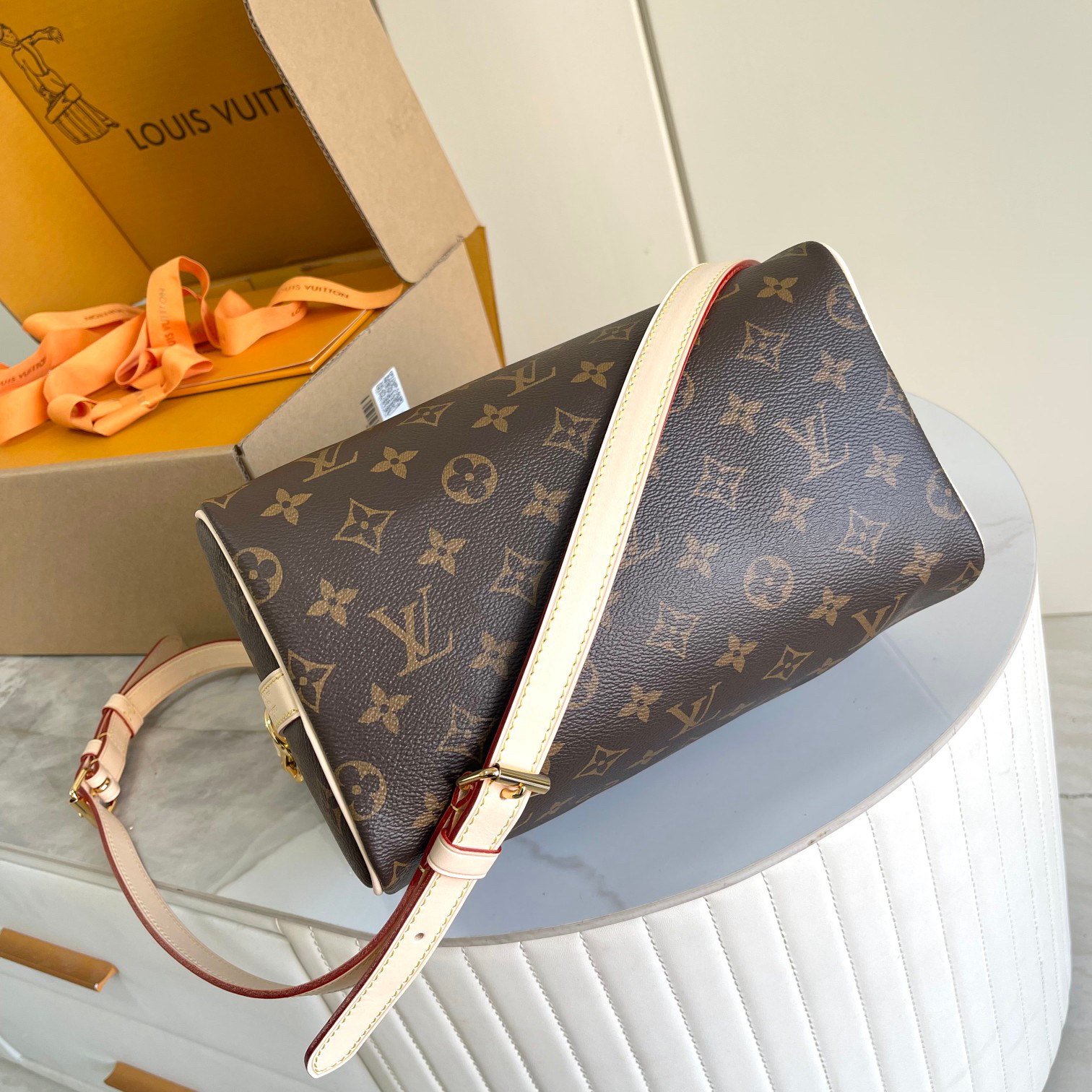 Louis Vuitton Speedy Bandouliere 25 Monogram Handbag - Image 4