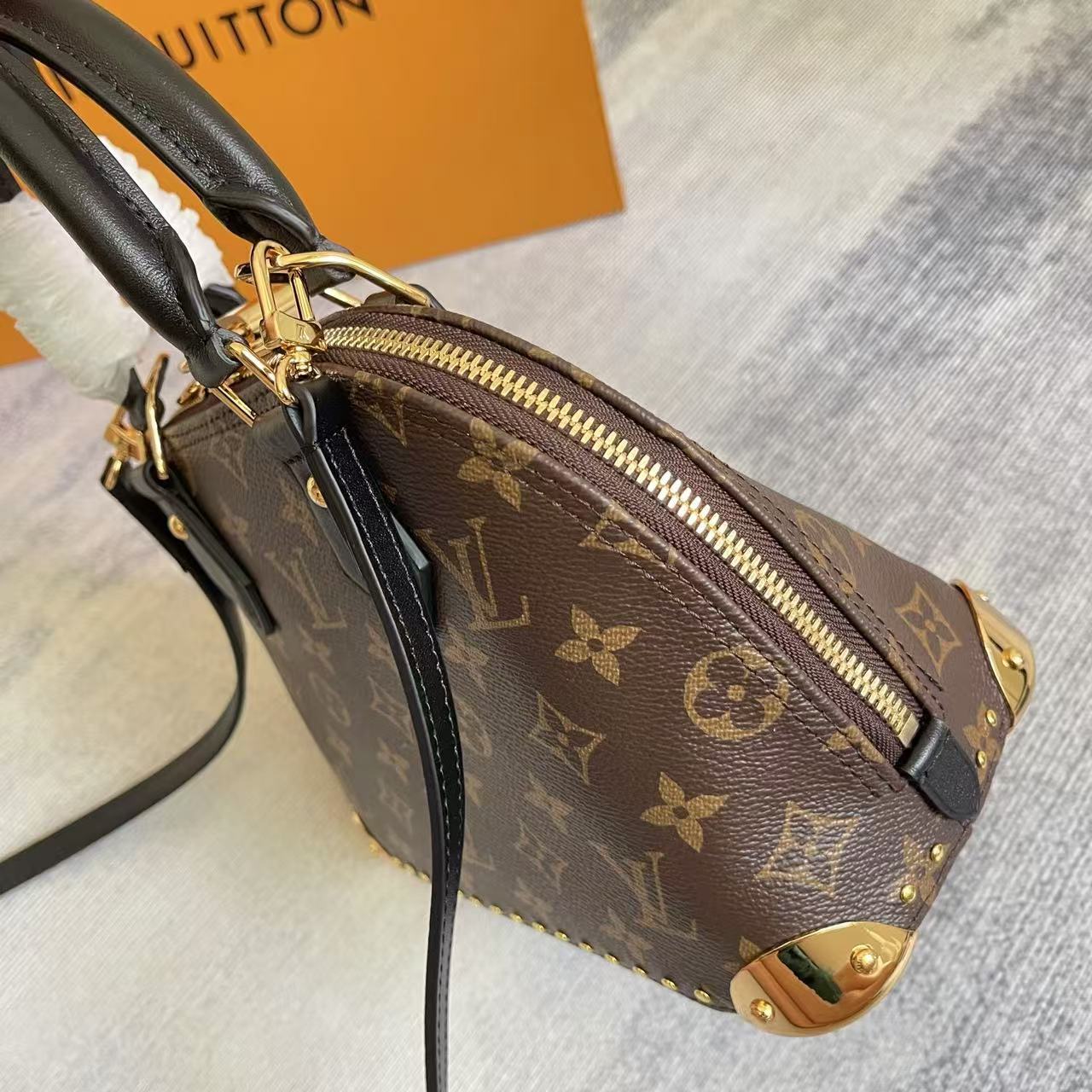 Alma BB Trunk Series Handbag - Image 4