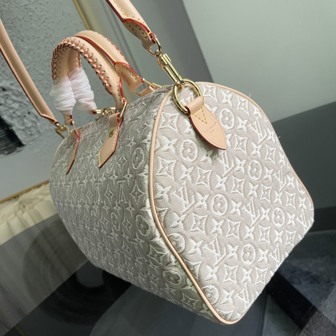 Louis Vuitton Speedy Soft 30 Handbag in Monogram Emblème Canvas - Image 4