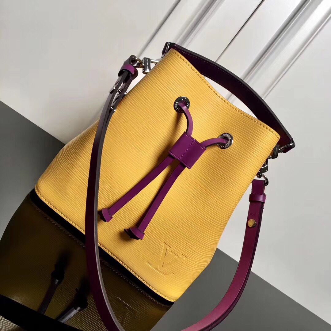 Louis Vuitton NéoNoé BB Bucket Bag - Image 4