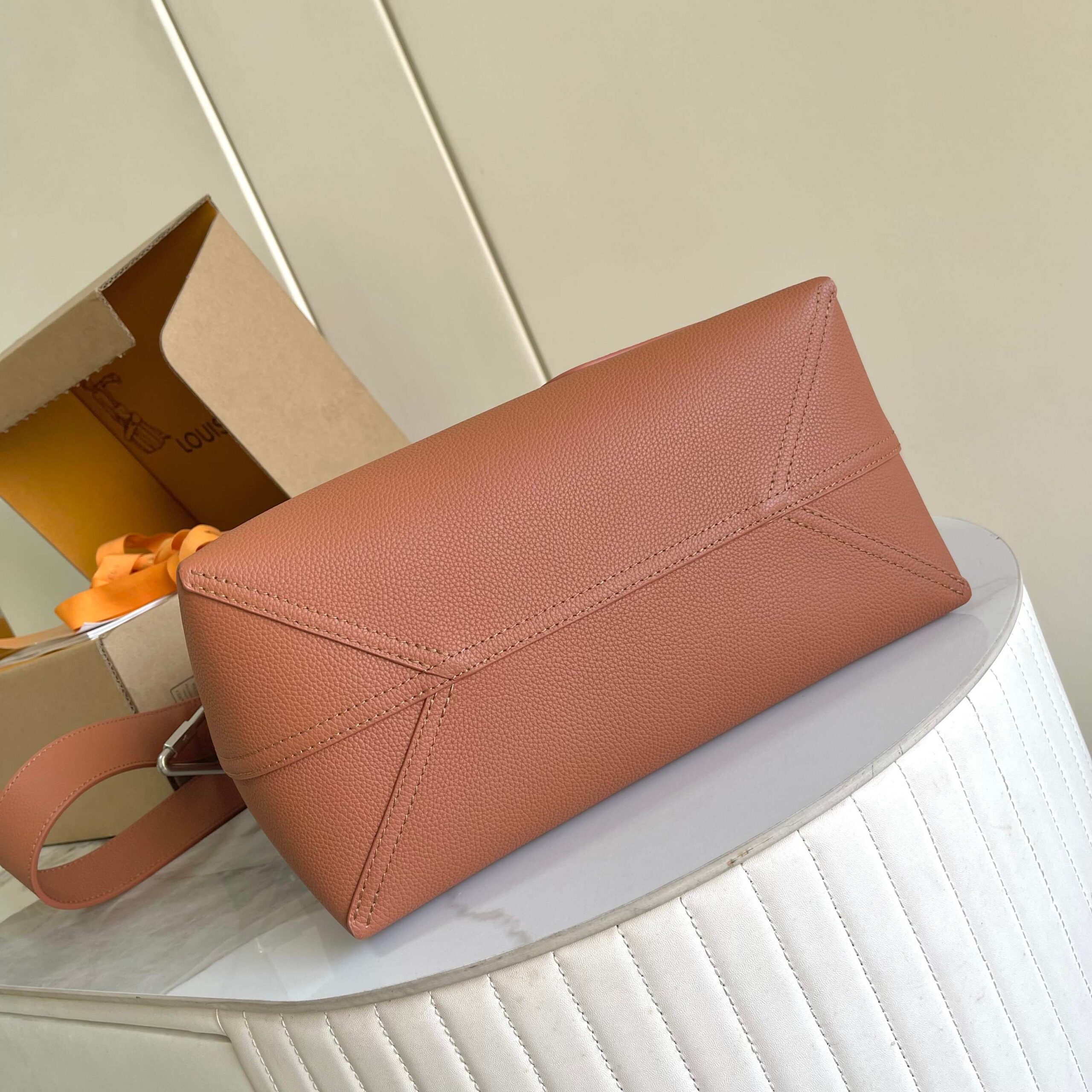 Louis Vuitton Verso Hobo Bag M26745 - Image 4
