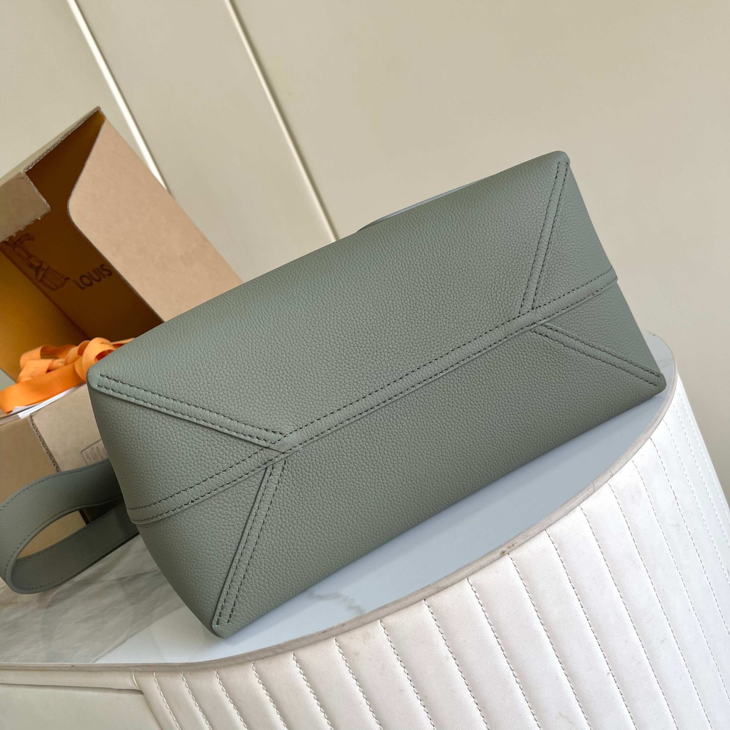 Louis Vuitton Verso Hobo Handbag M26747 Green - Image 4
