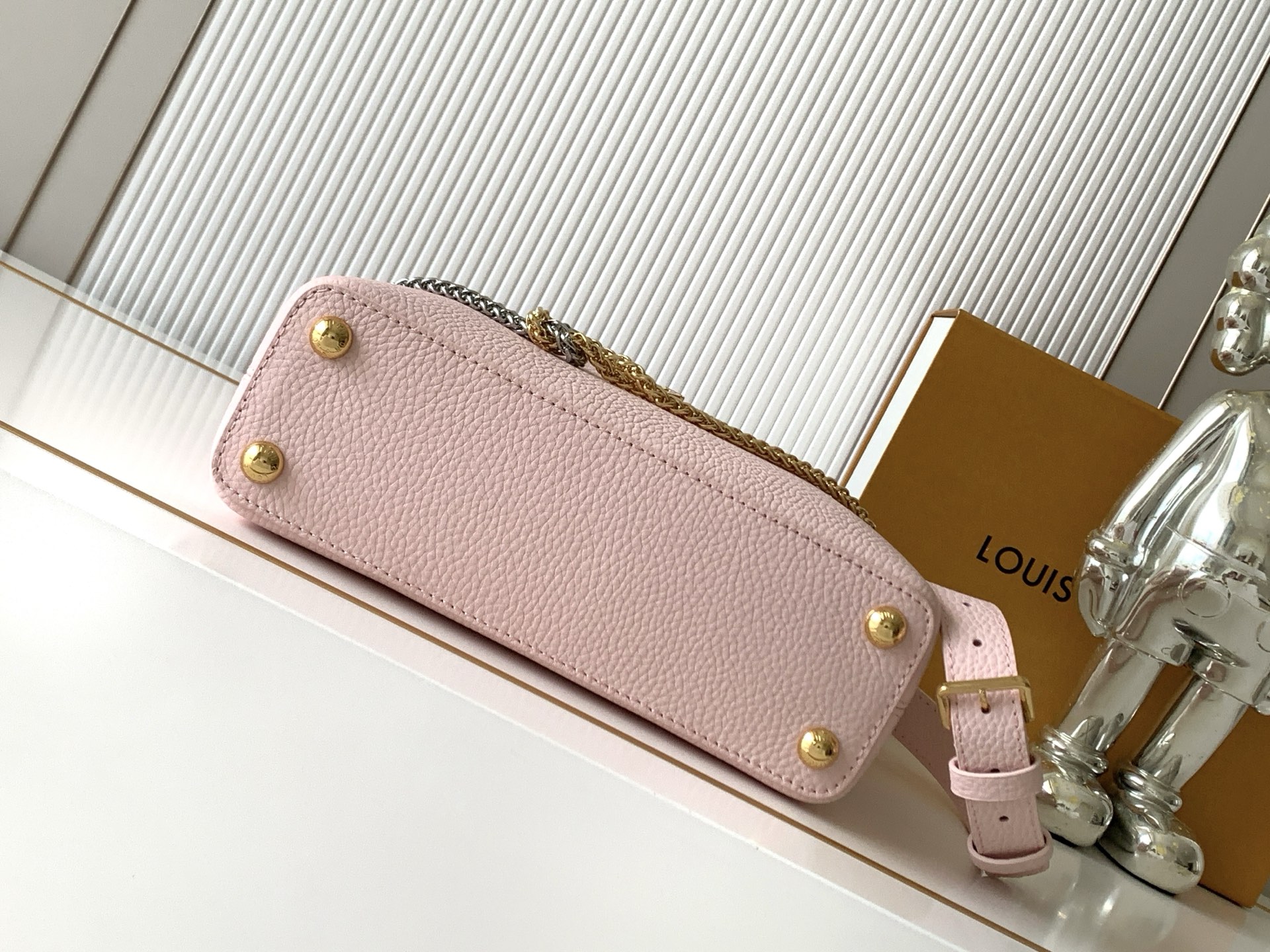 Louis Vuitton Capucines BB Handbag, Light Pink Pearl Double Chain - Image 4