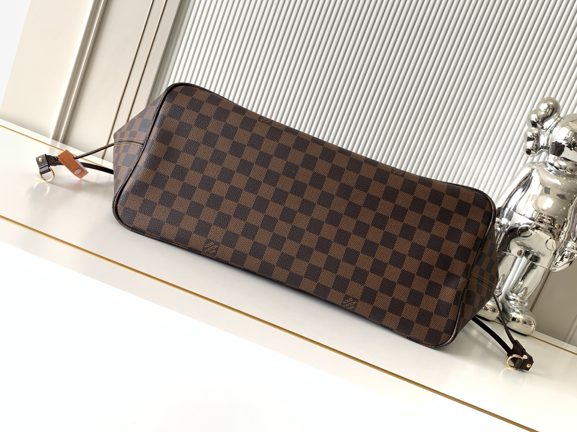Louis Vuitton Neverfull Large Monogram Canvas Tote Bag - Image 4