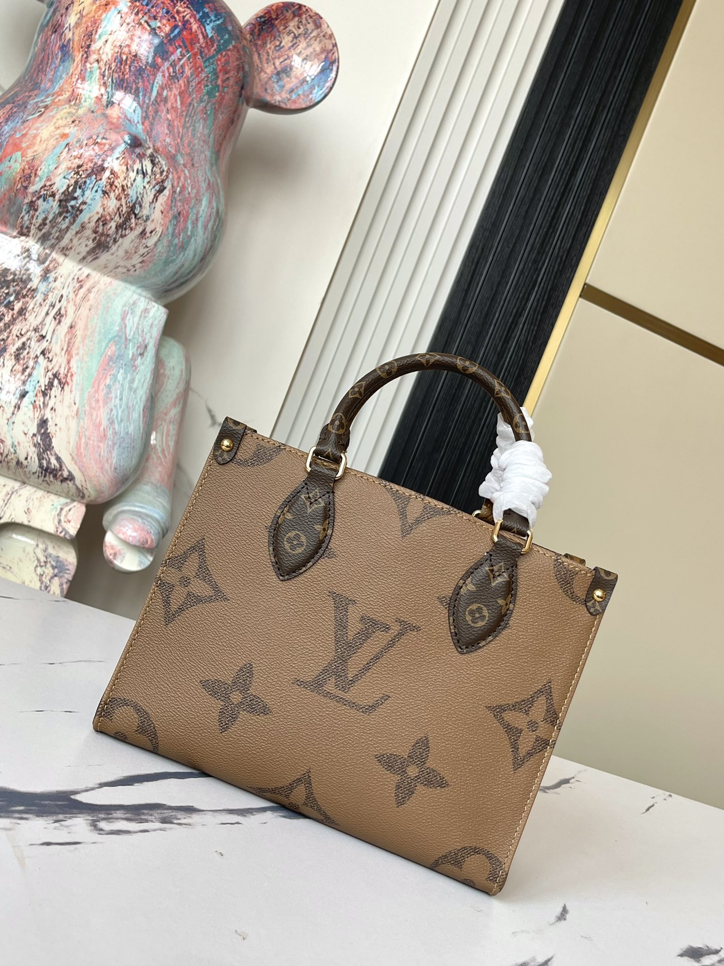 Louis Vuitton OnTheGo PM Monogram Reverse Tote Bag M46373 - Image 4