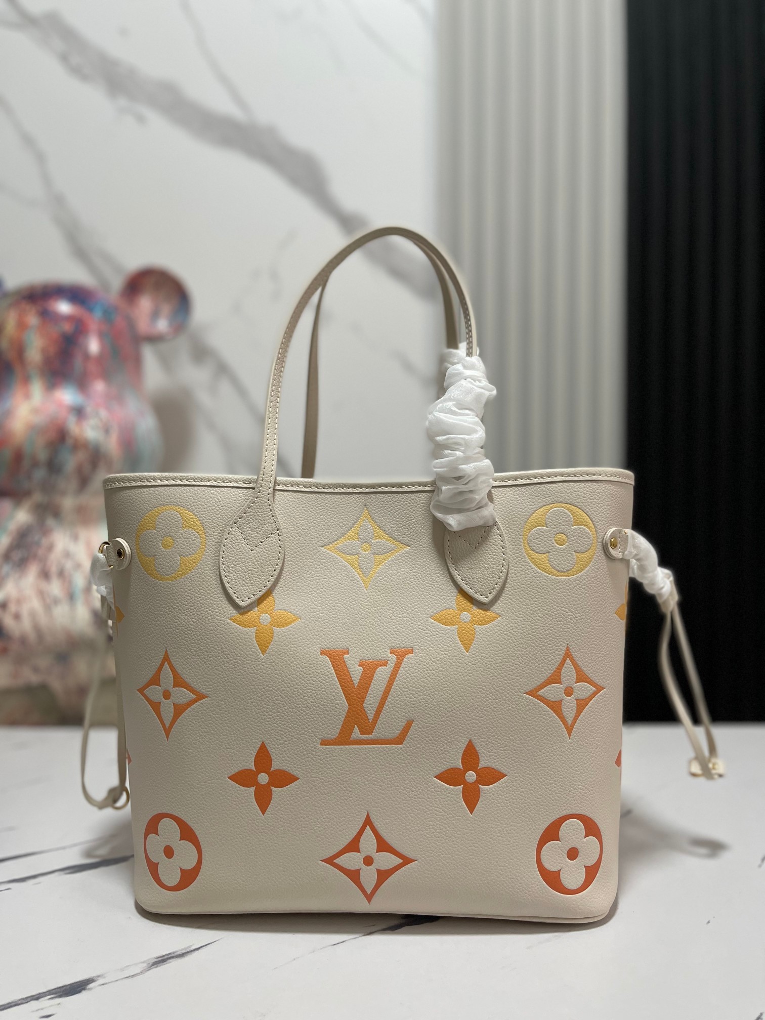Louis Vuitton Neverfull MM Tote Bag in Monogram Empreinte Leather - Image 4