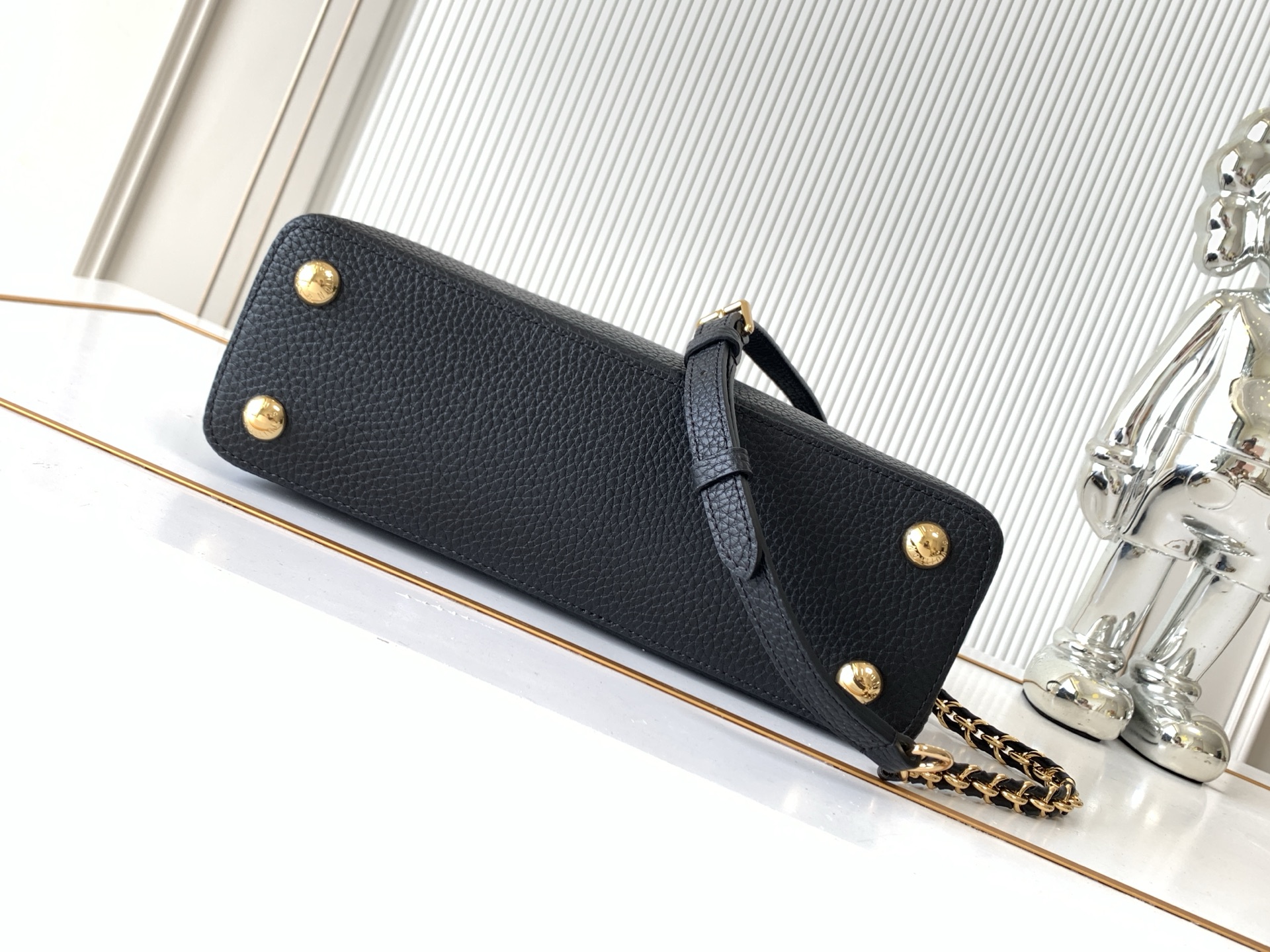 Louis Vuitton Capucines BB Handbag N85830 - Image 4