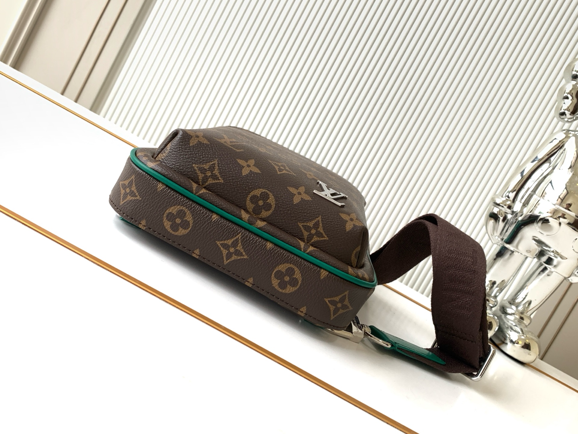 Louis Vuitton LV Trail Monogram Macassar Messenger Bag M12734 - Image 4