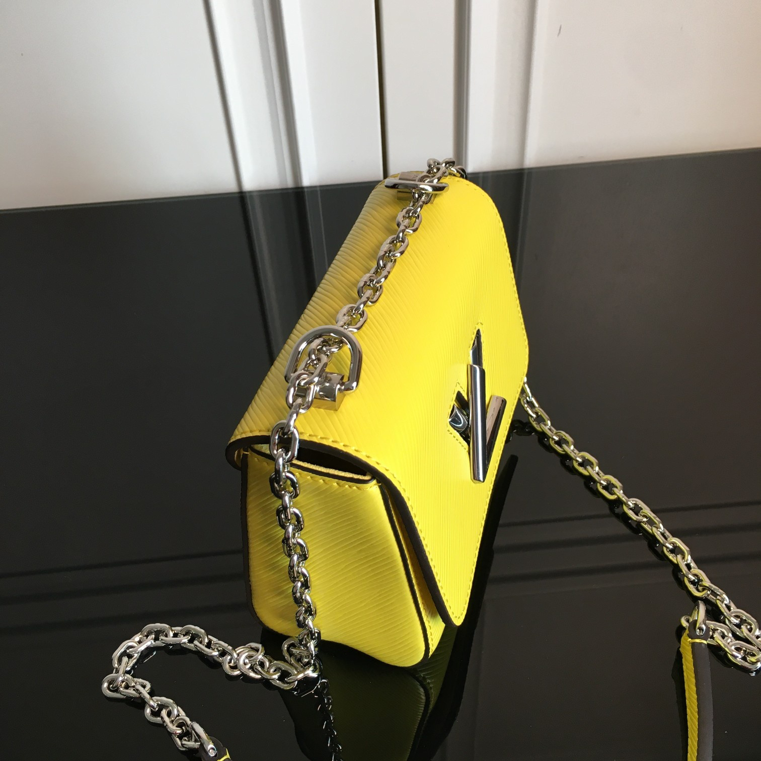 Louis Vuitton Twist Mini Shoulder Bag in Yellow Epi Leather - Image 4