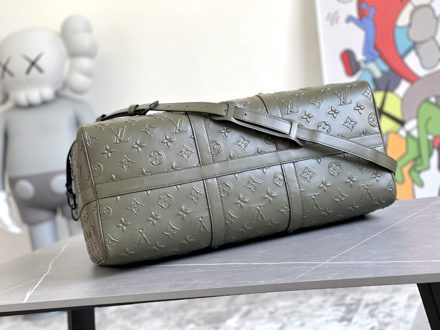 Louis Vuitton Keepall Bandoulière Travel Bag - Image 4