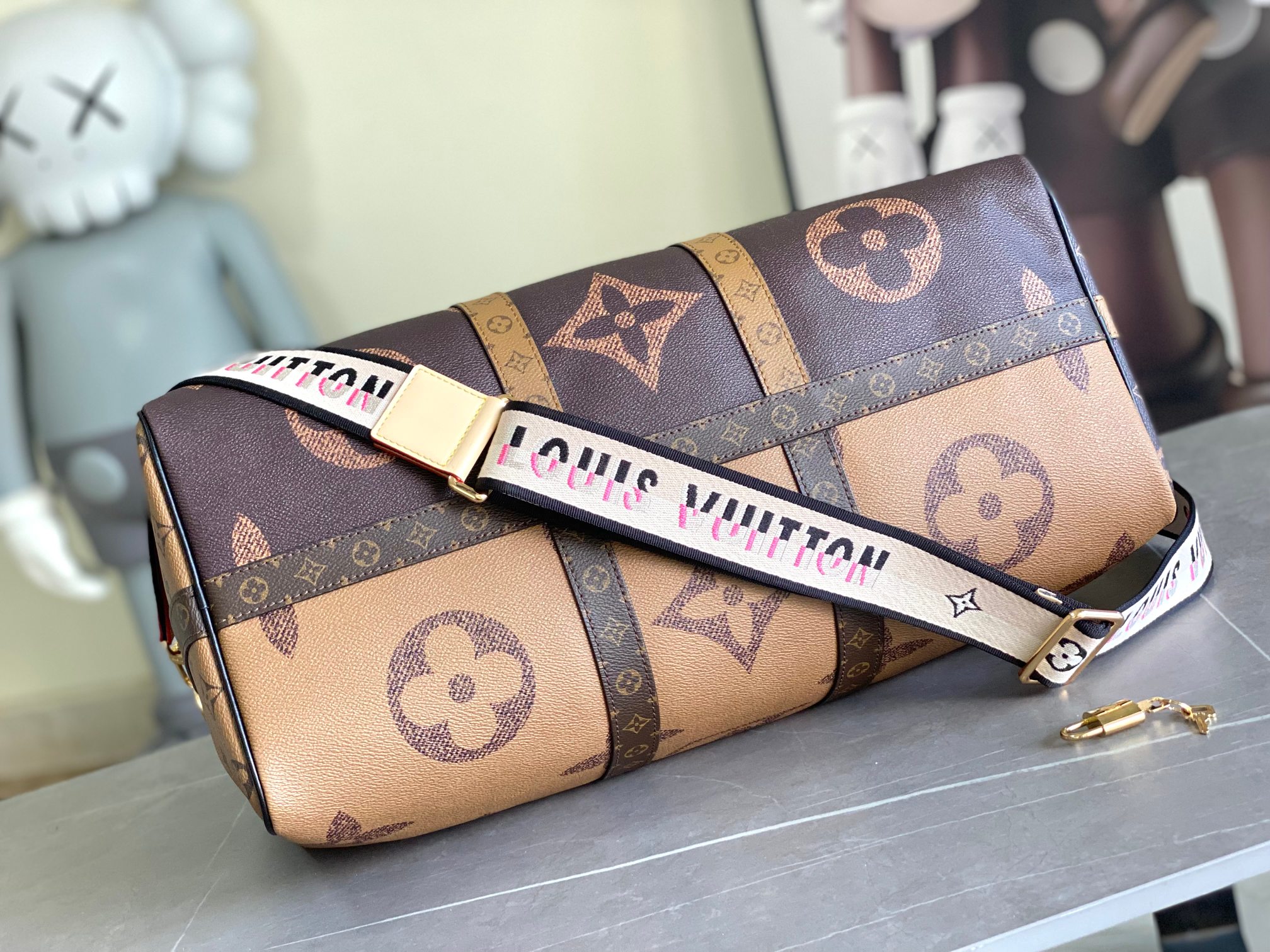 Louis Vuitton Keepall Bandoulière 45 Travel Bag - Image 4