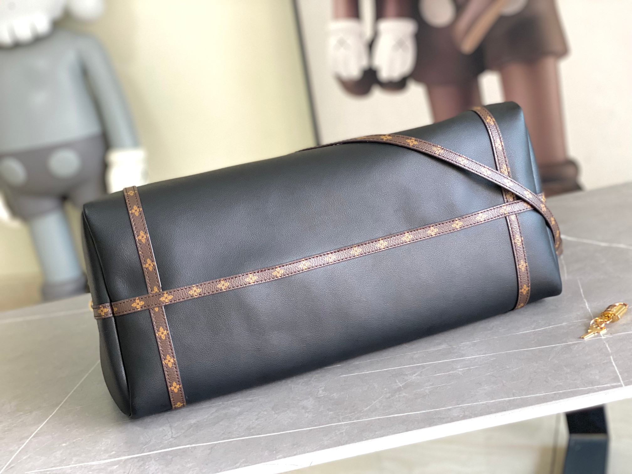 Louis Vuitton Express Travel Keepall Large Travel Bag M26037 - Image 4