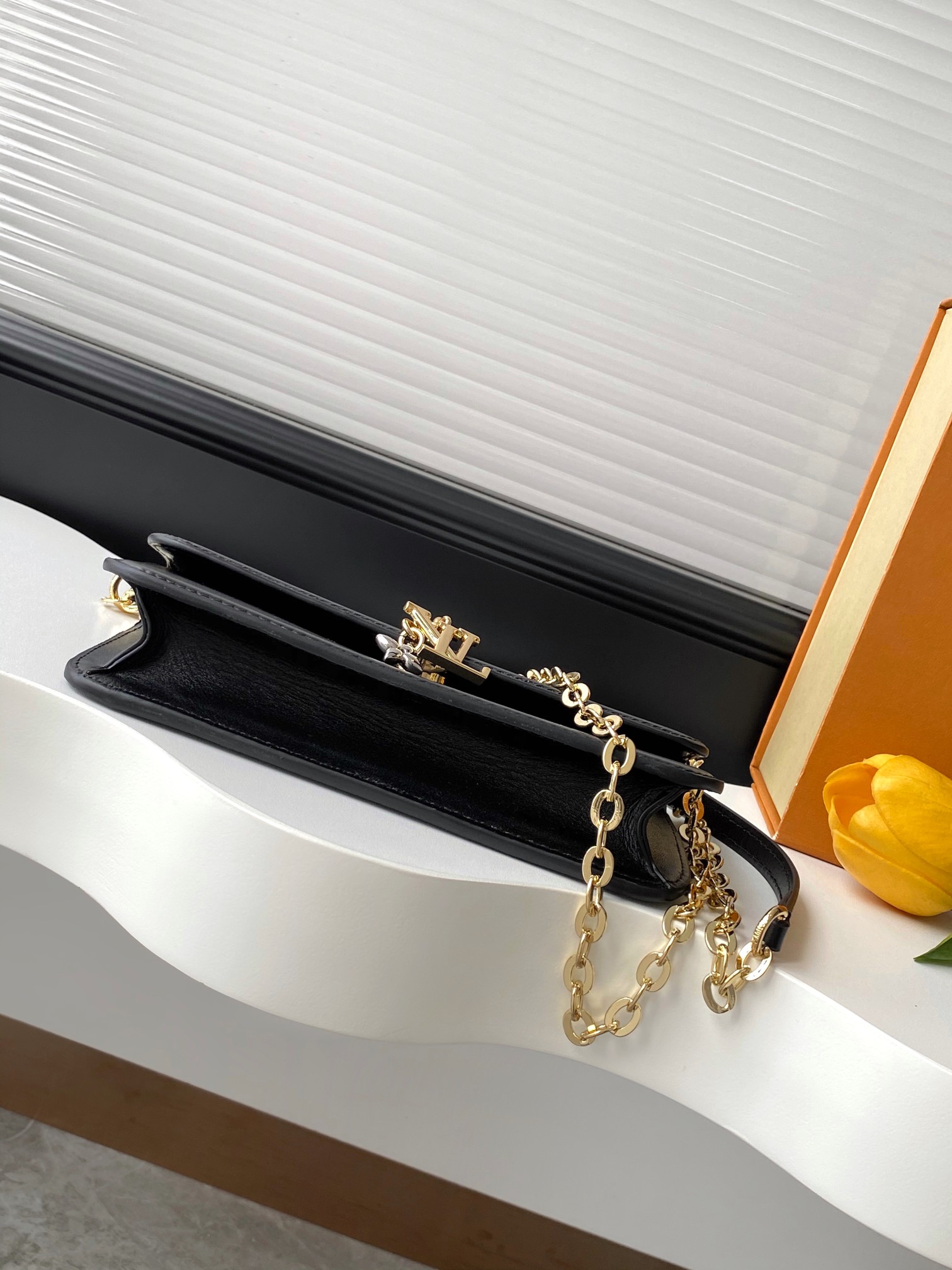 Louis Vuitton LV Bloom Wallet On Chain - Image 4