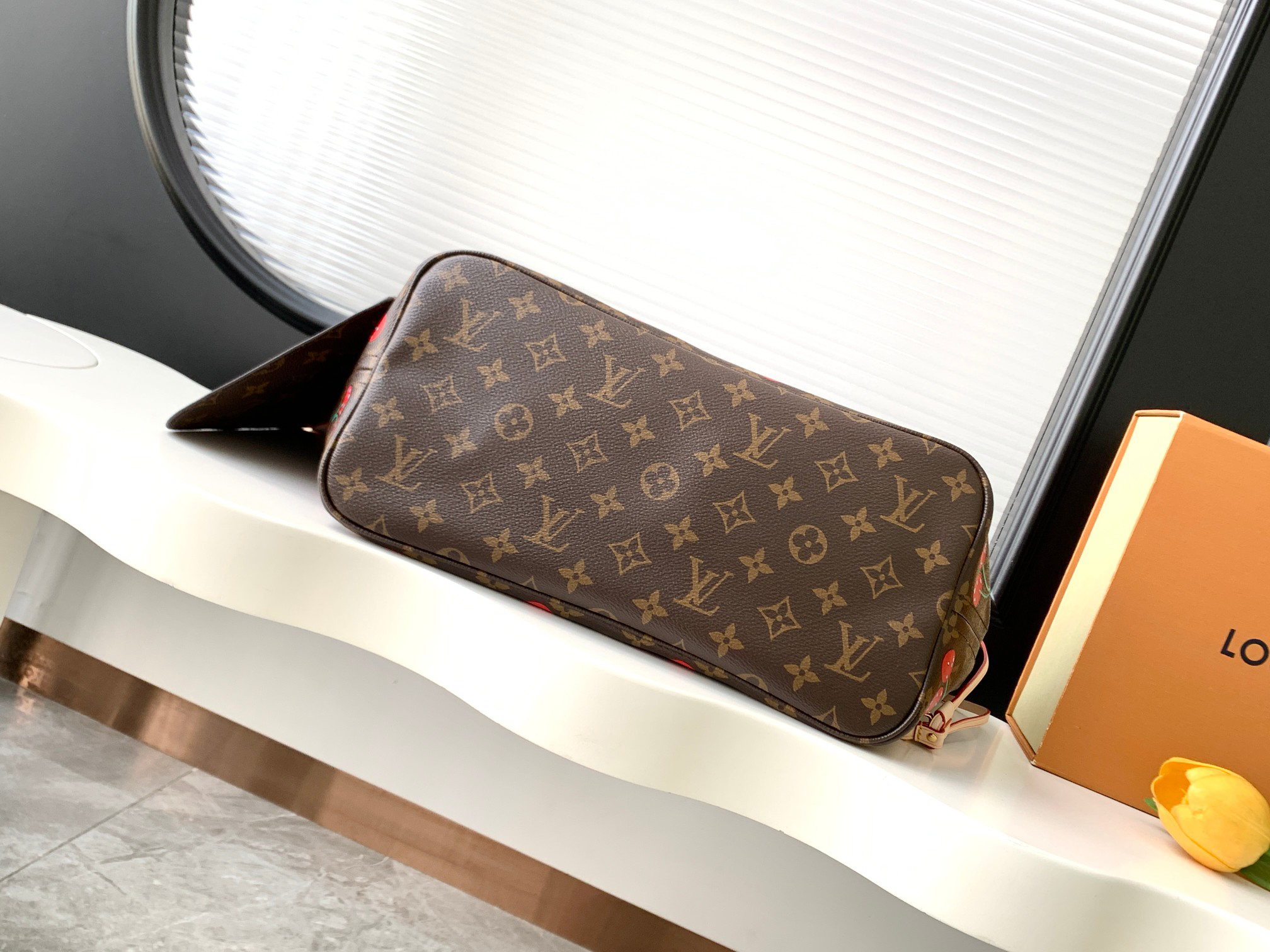 Louis Vuitton Neverfull MM Monogram Cherry Tote Bag - Image 4