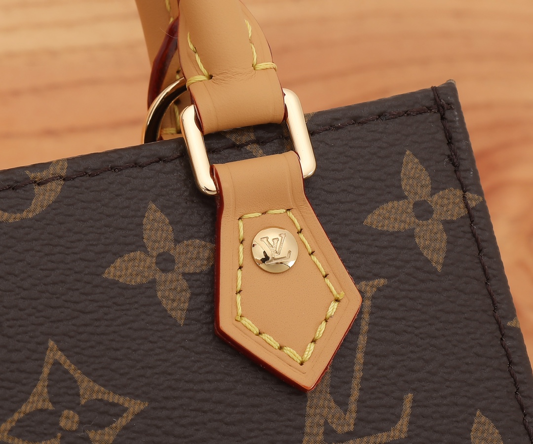 Louis Vuitton Petit Sac Plat Crossbody Bag - Image 4
