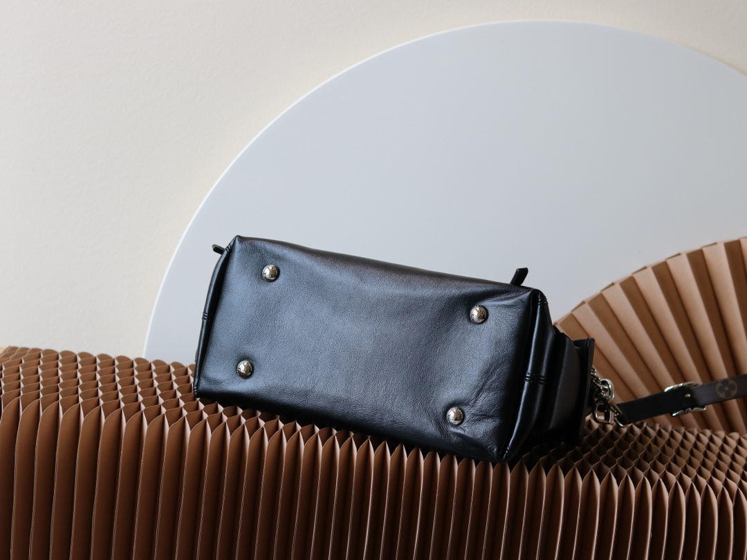 Louis Vuitton CarryAll Cargo Small Handbag - Image 4