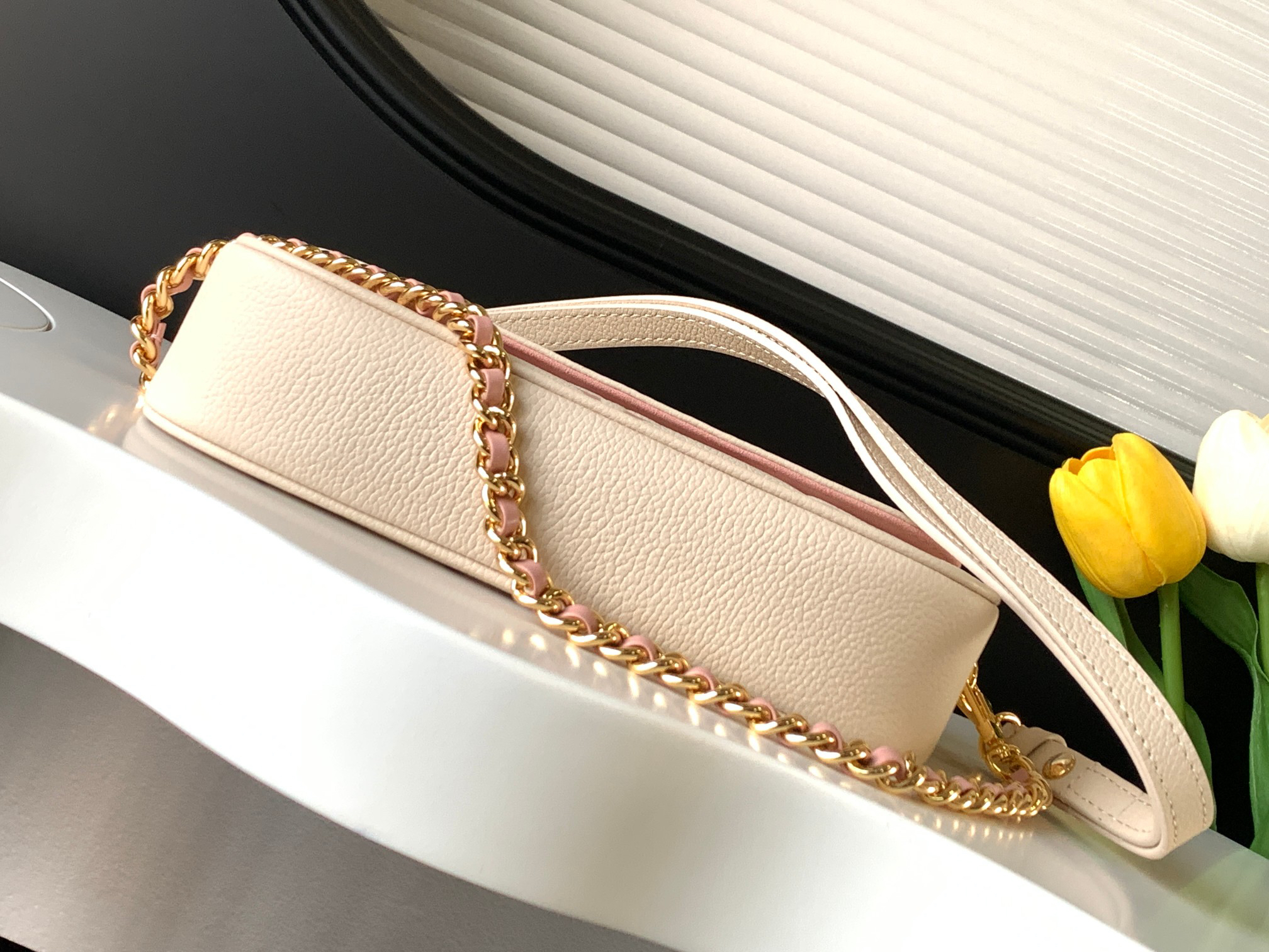 Louis Vuitton Wallet on Chain Ivy Crossbody Bag in Monogram Empreinte Leather - Image 4