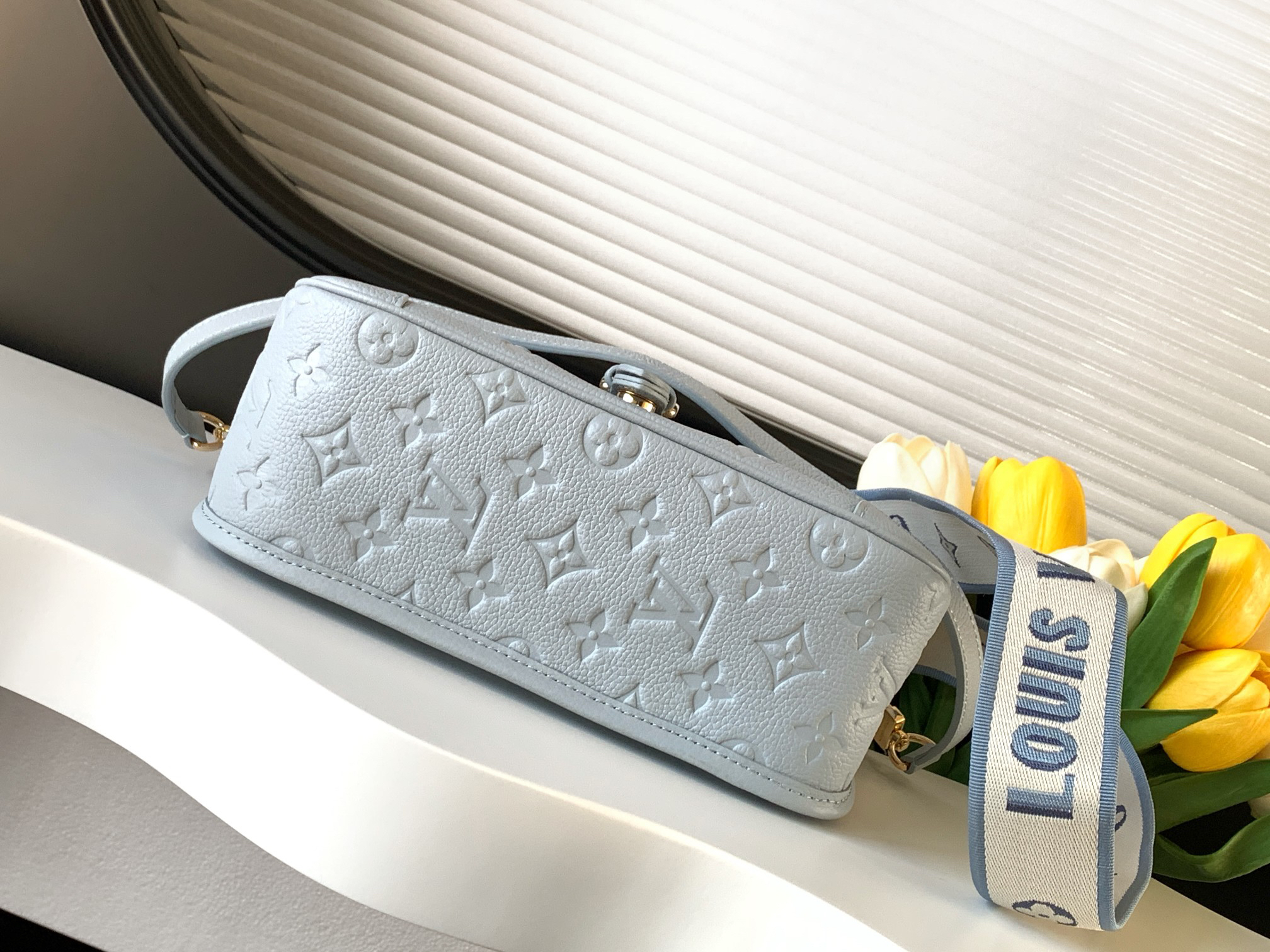 Louis Vuitton Diane Shoulder Bag in Monogram Empreinte Leather - Image 4