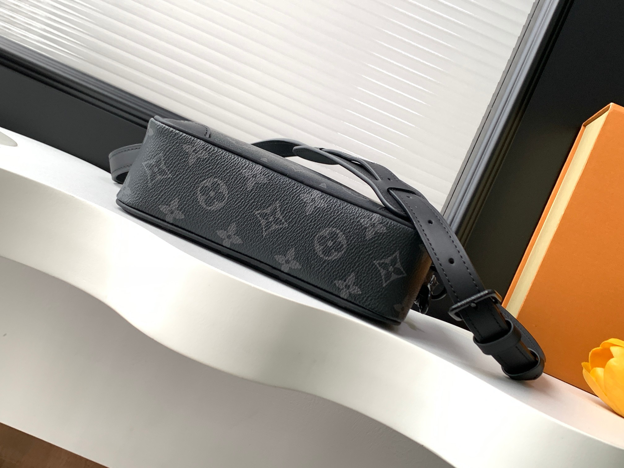 Louis Vuitton Trocadéro Mini Crossbody Bag M14253 - Image 4