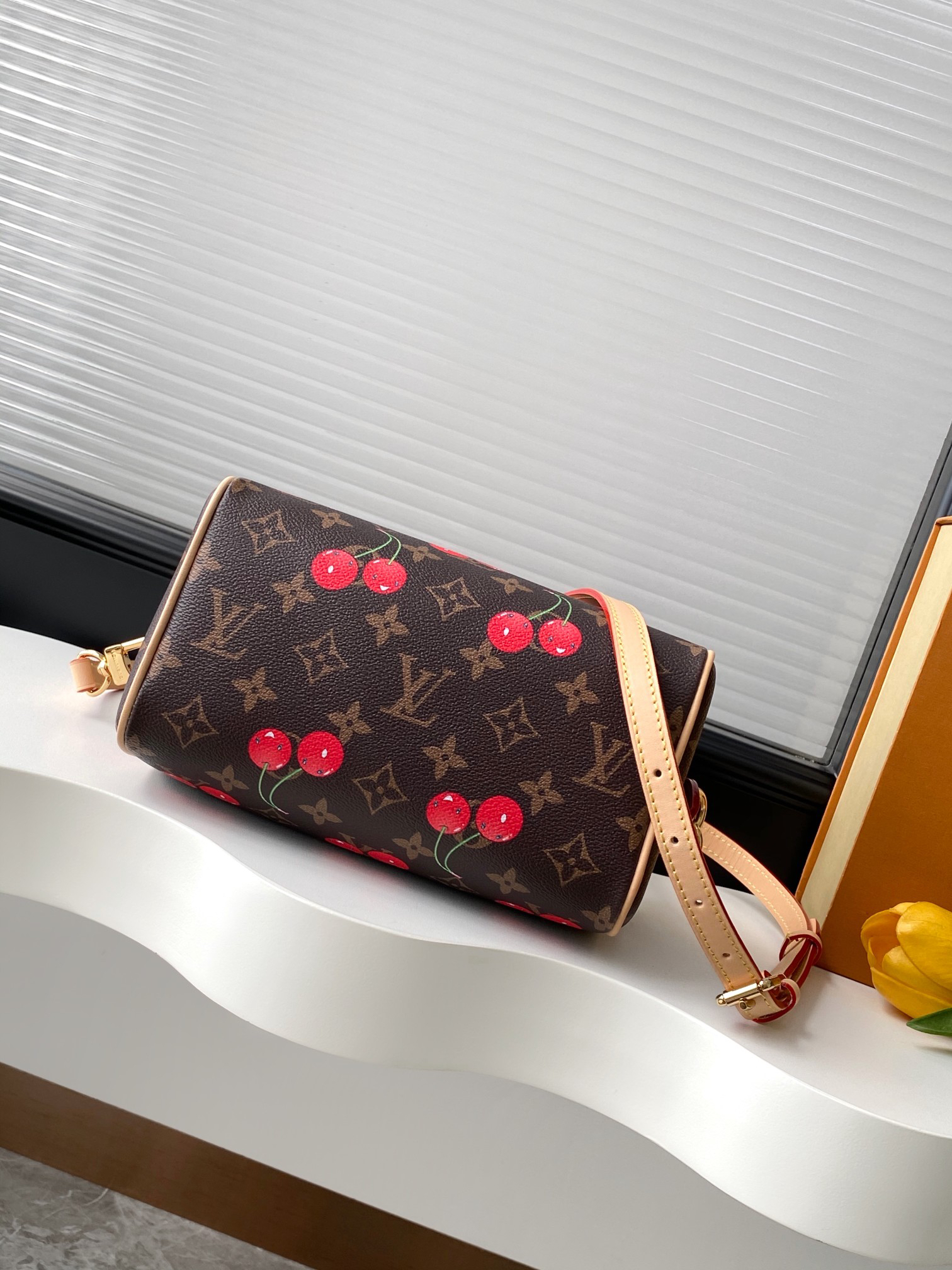 Louis Vuitton Speedy Bandoulière M13094 Cherry Monogram Crossbody Bag - Image 4