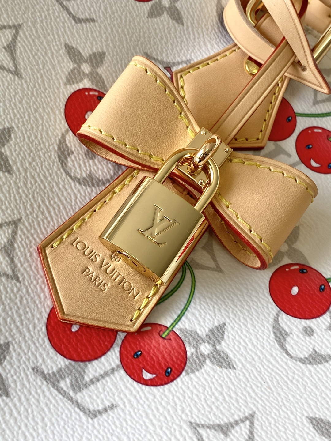 Louis Vuitton Speedy Soft 30 Monogram Dune Handbag - Image 4