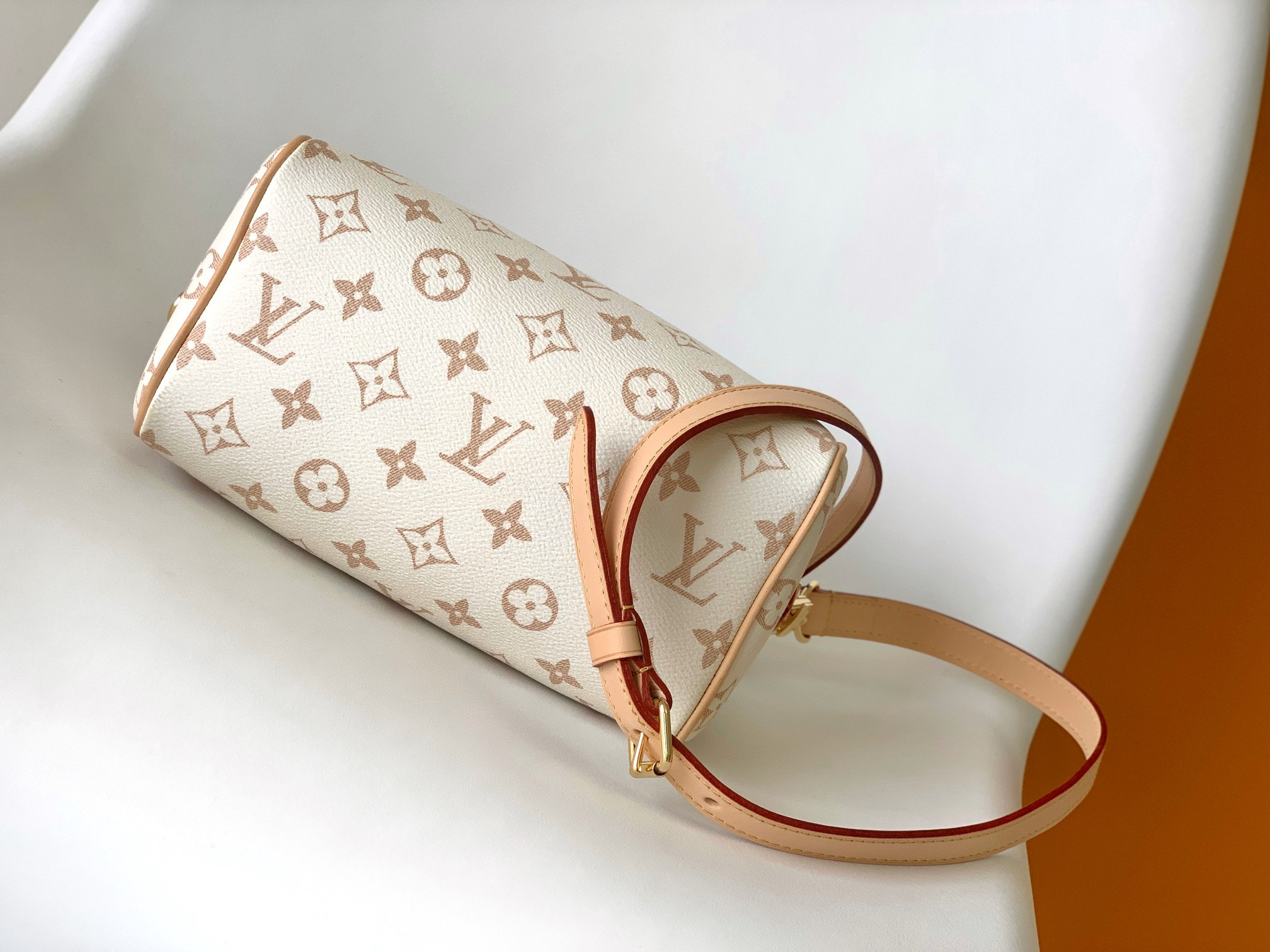 Louis Vuitton Speedy Bandoulière 20 Monogram Shoulder Bag - Image 4