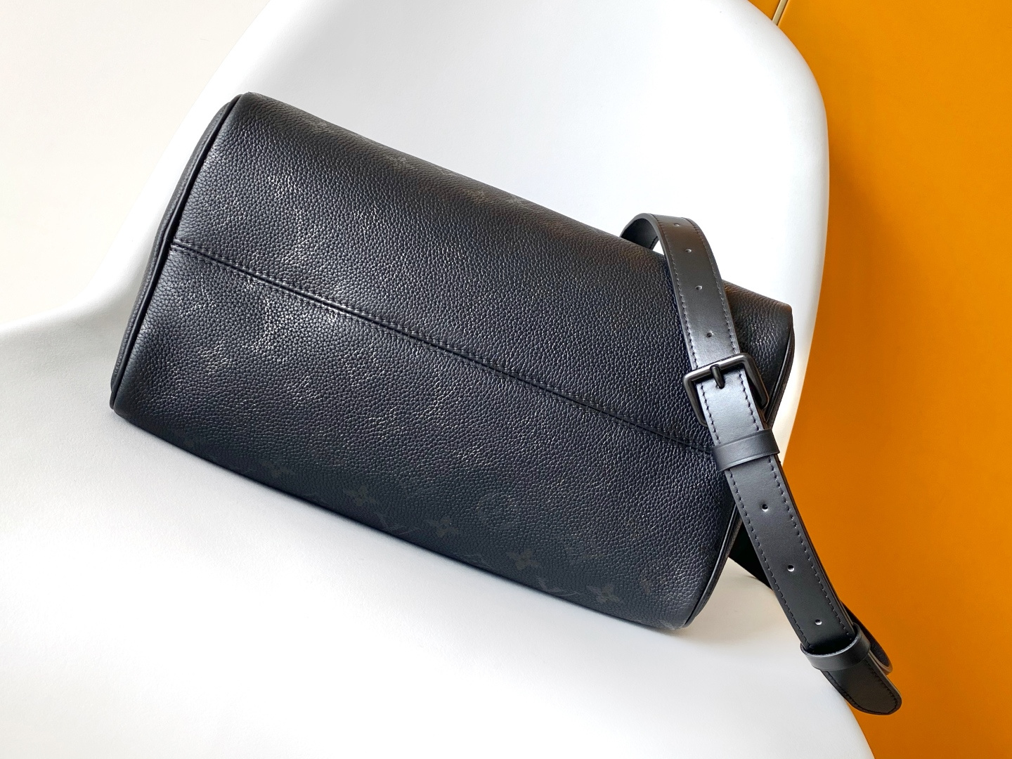Louis Vuitton Speedy P9 Bandoulière 30 Monogram Leather Shoulder Bag - Image 4