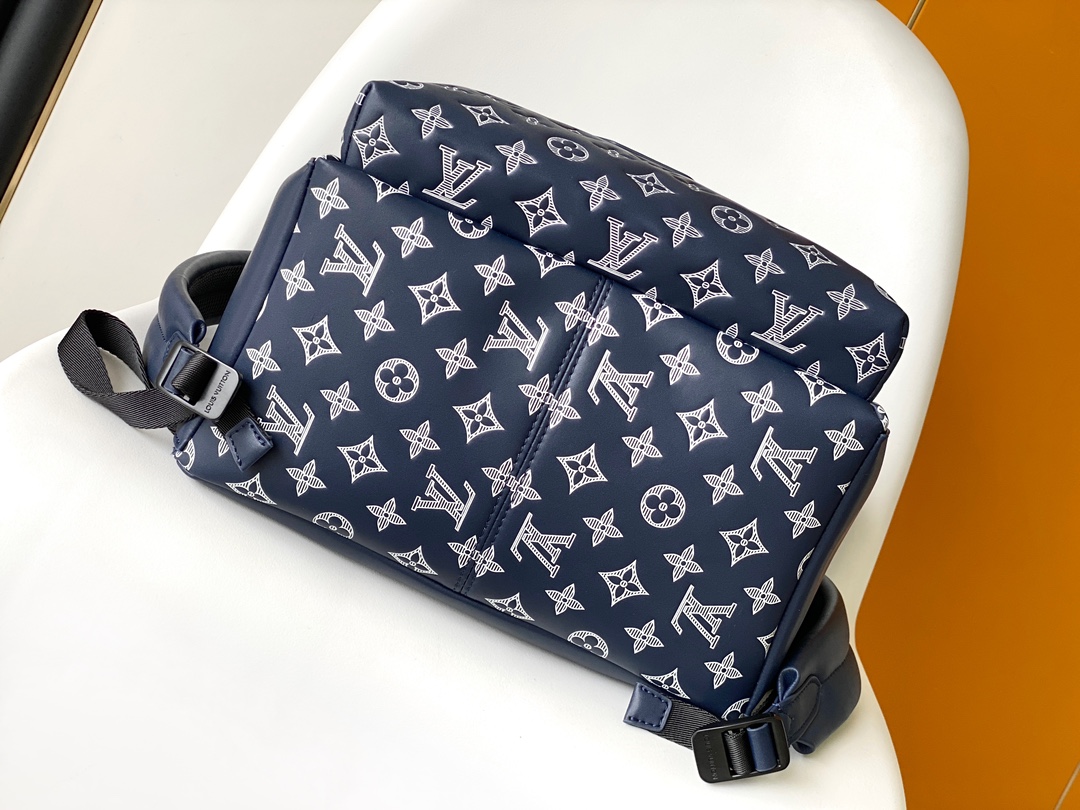 Louis Vuitton Discovery Backpack in Monogram Shadow Leather - Image 4