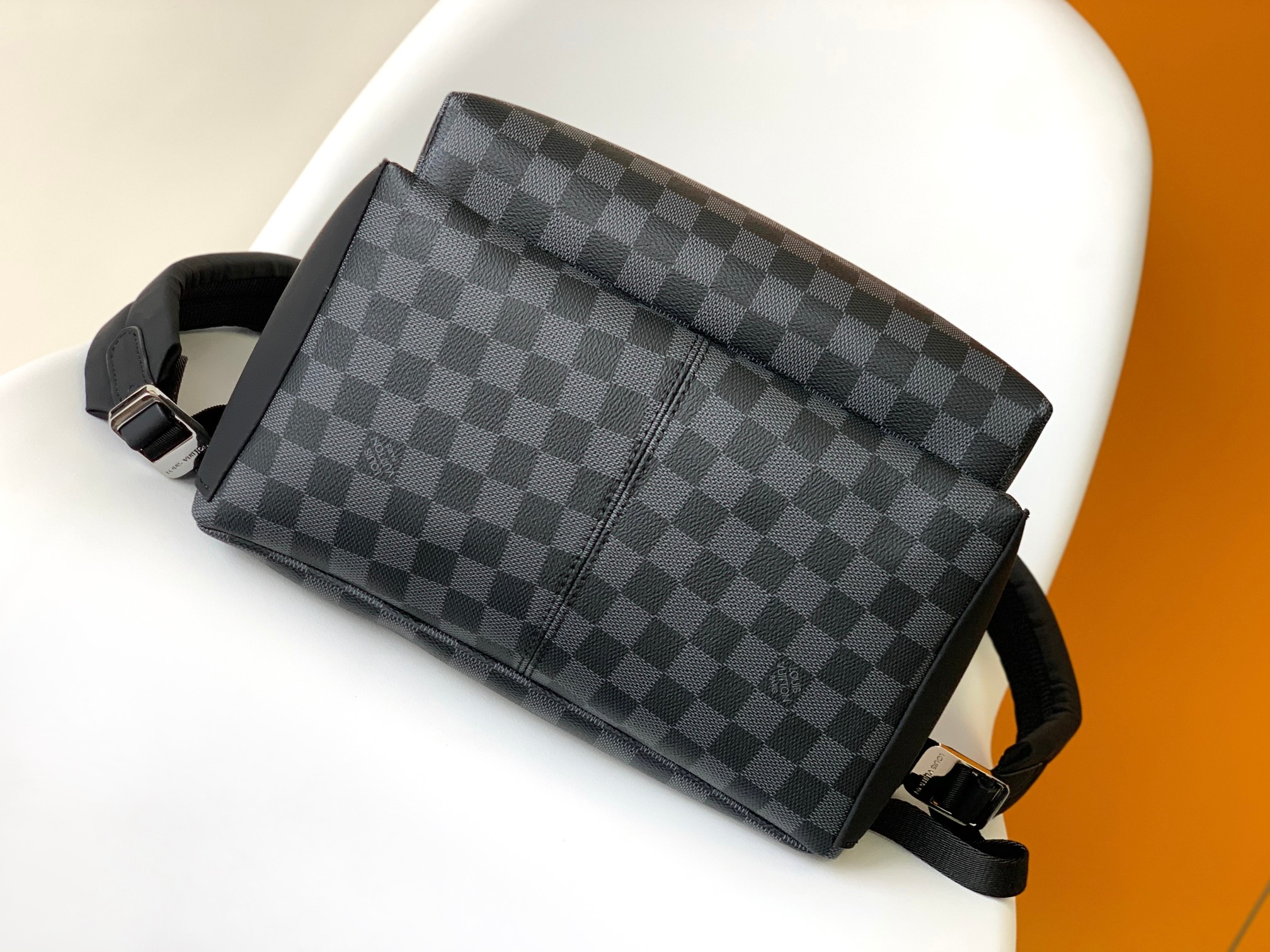 Louis Vuitton Discovery Small Shoulder Bag N40514 - Image 4