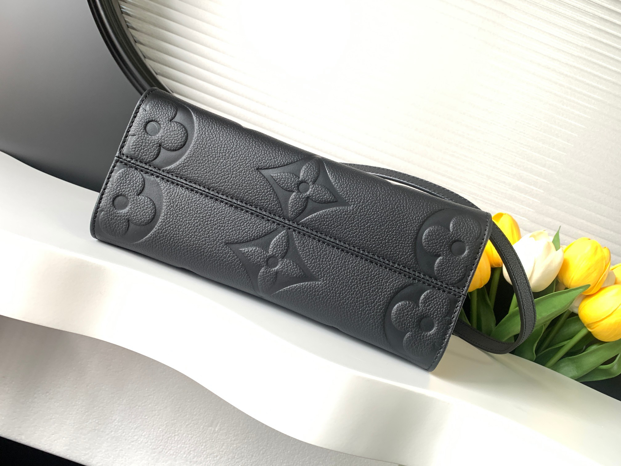 Louis Vuitton OnTheGo Small Tote Bag in Monogram Leather - Image 4
