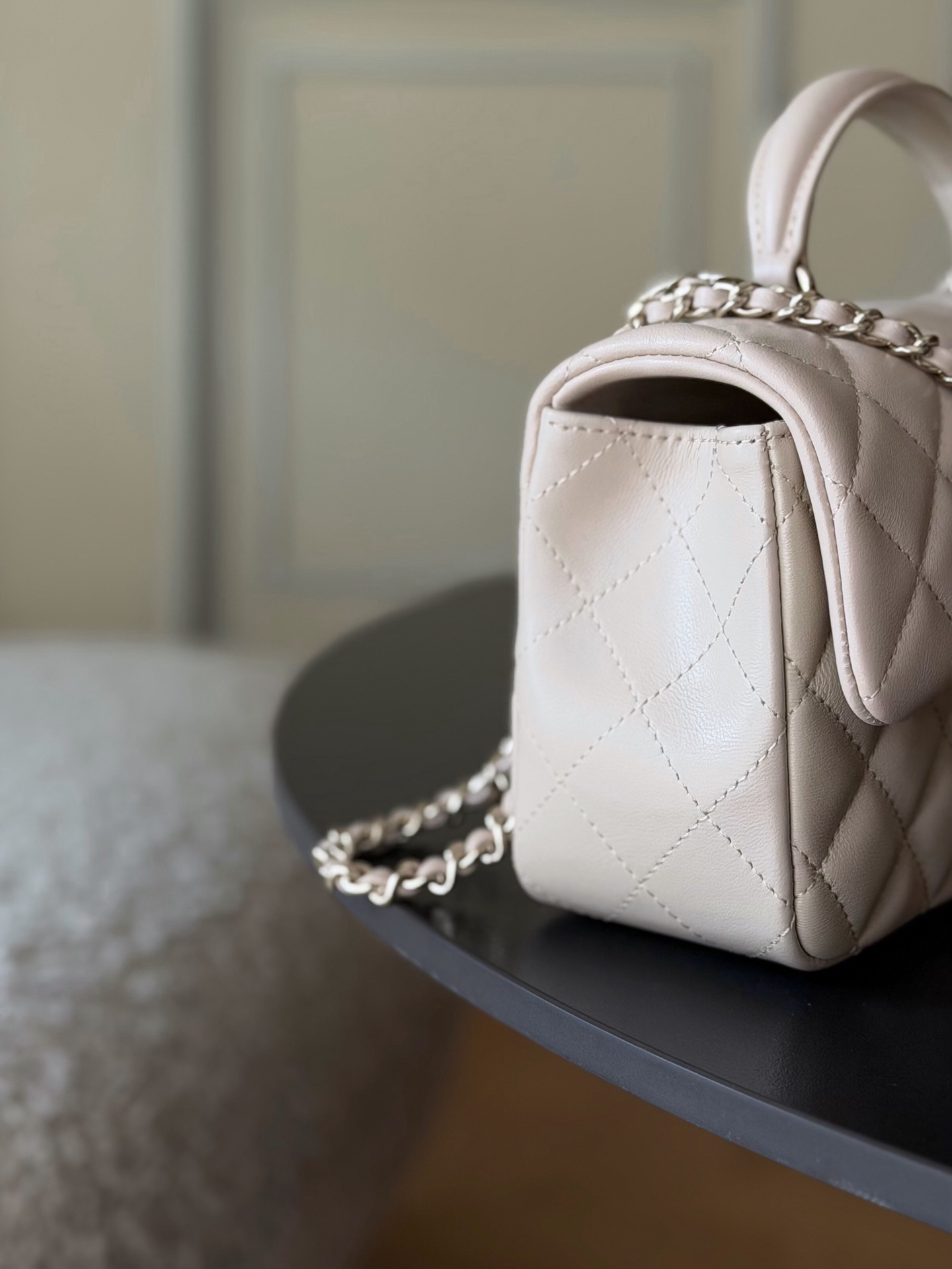 Chanel 21K Mini Classic Flap Bag with Top Handle AS2431 - Image 4