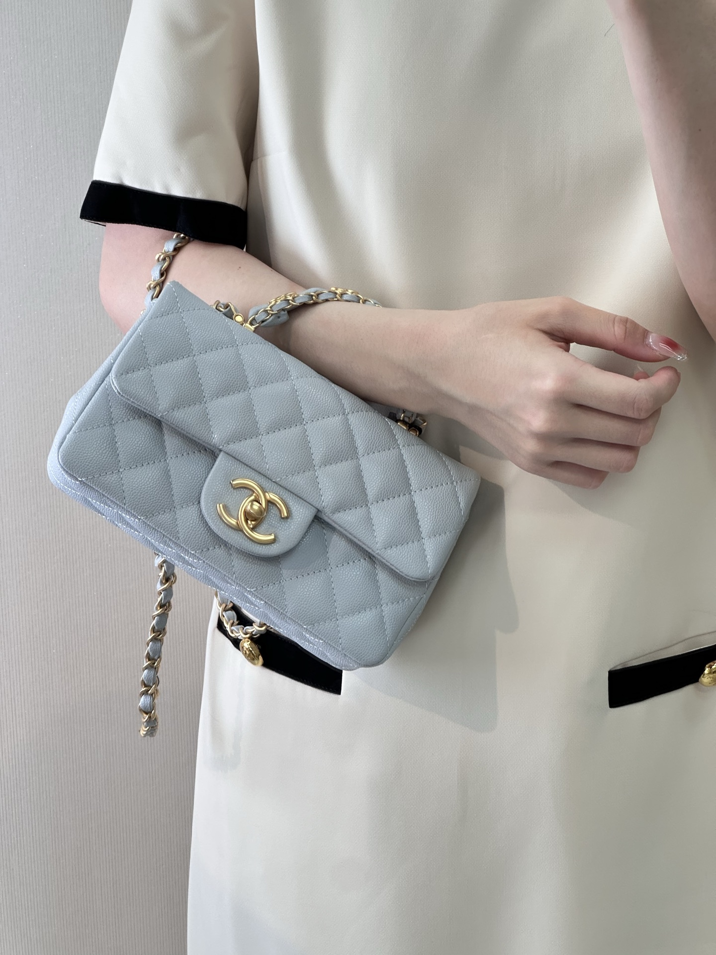 Chanel 24B Lambskin Mini Flap Bag - Image 4