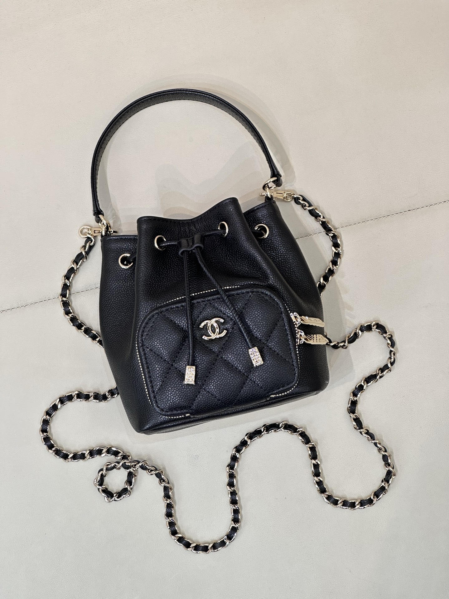 Chanel 25B Mini Chain Drawstring Bucket Bag - Image 4