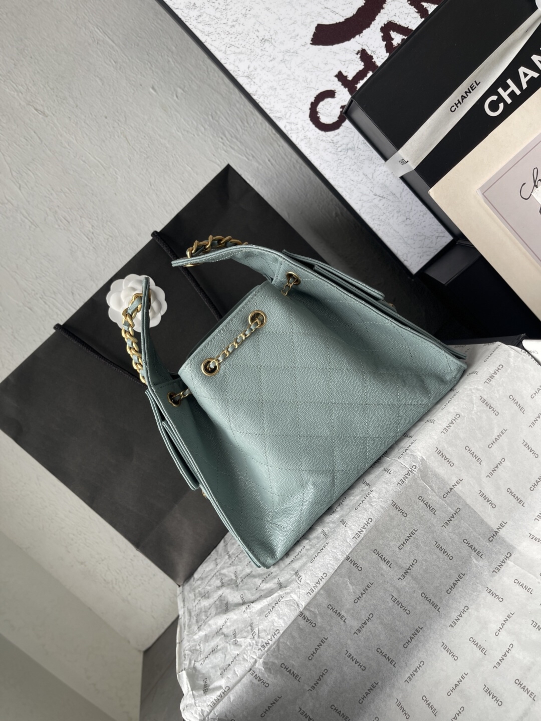 Chanel 25C Small Caviar Leather Hobo Shoulder Bag - Image 4