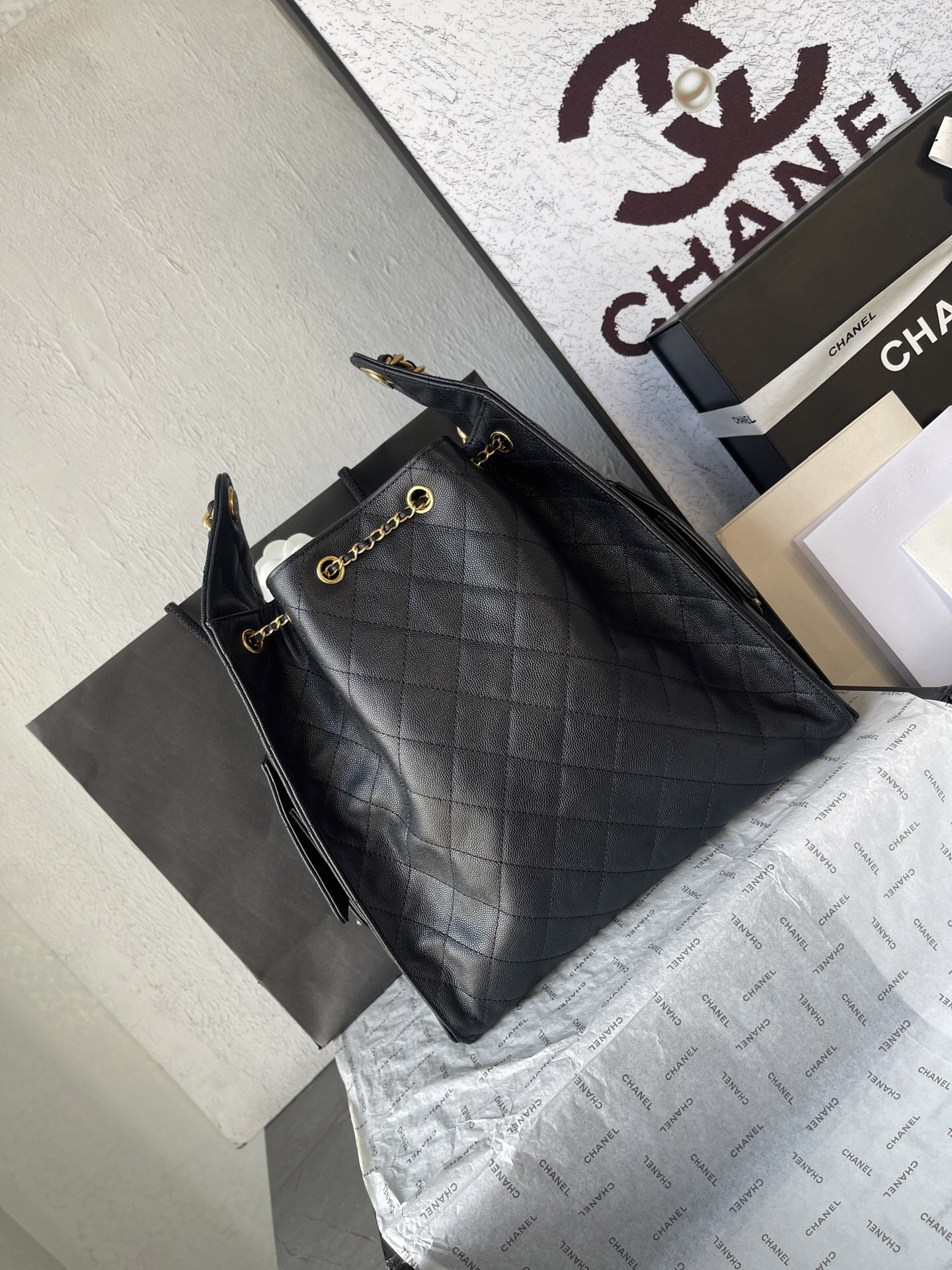 CHANEL 25 Textured Leather Hobo Shoulder Bag AS5311 - Image 4
