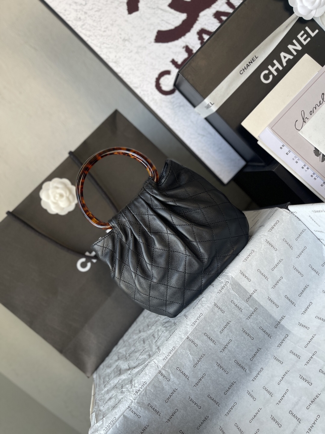 CHANEL 26C AS6022 Calfskin Bucket Bag - Image 4